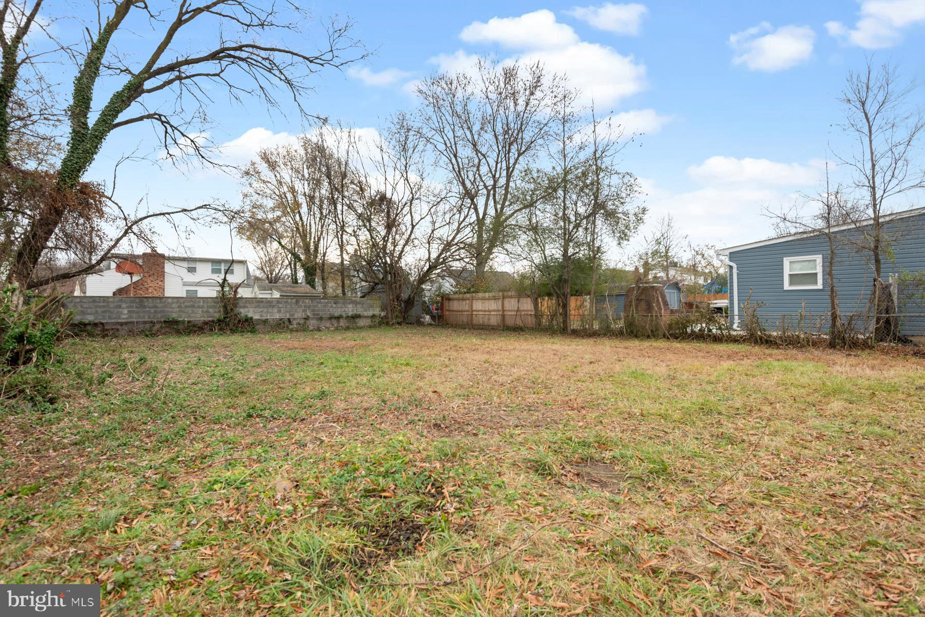 NORTH FORESTVILLE - Residential