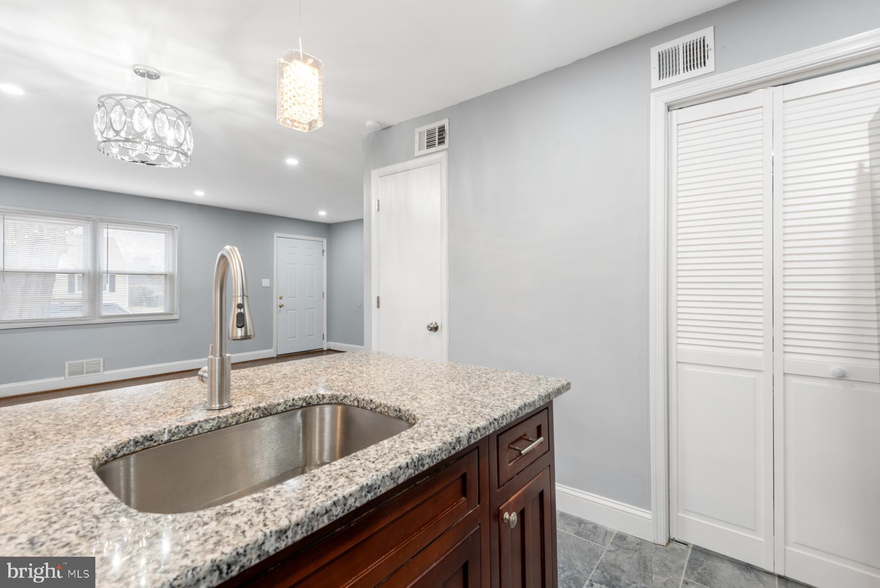 NORTH FORESTVILLE - Residential