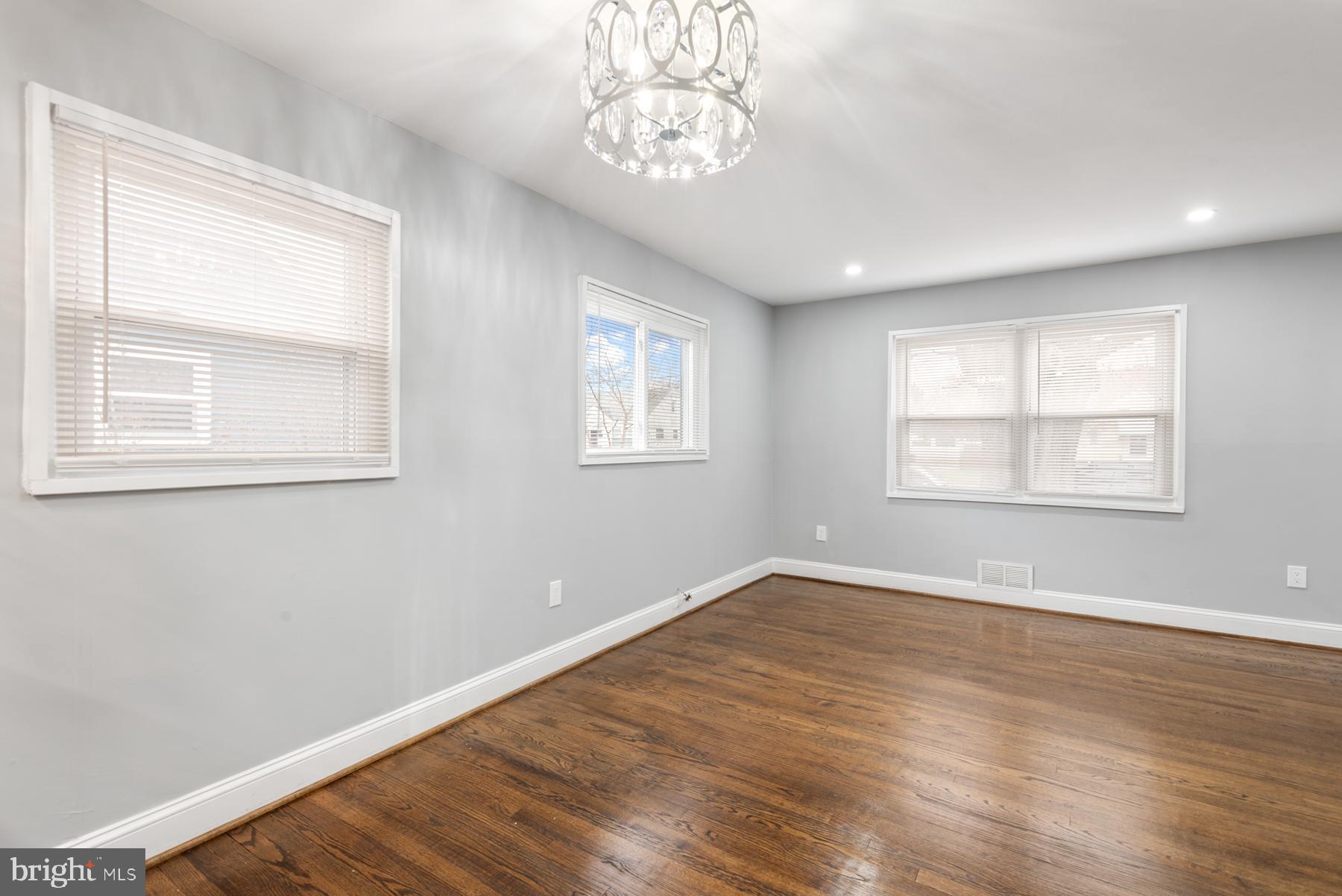 NORTH FORESTVILLE - Residential