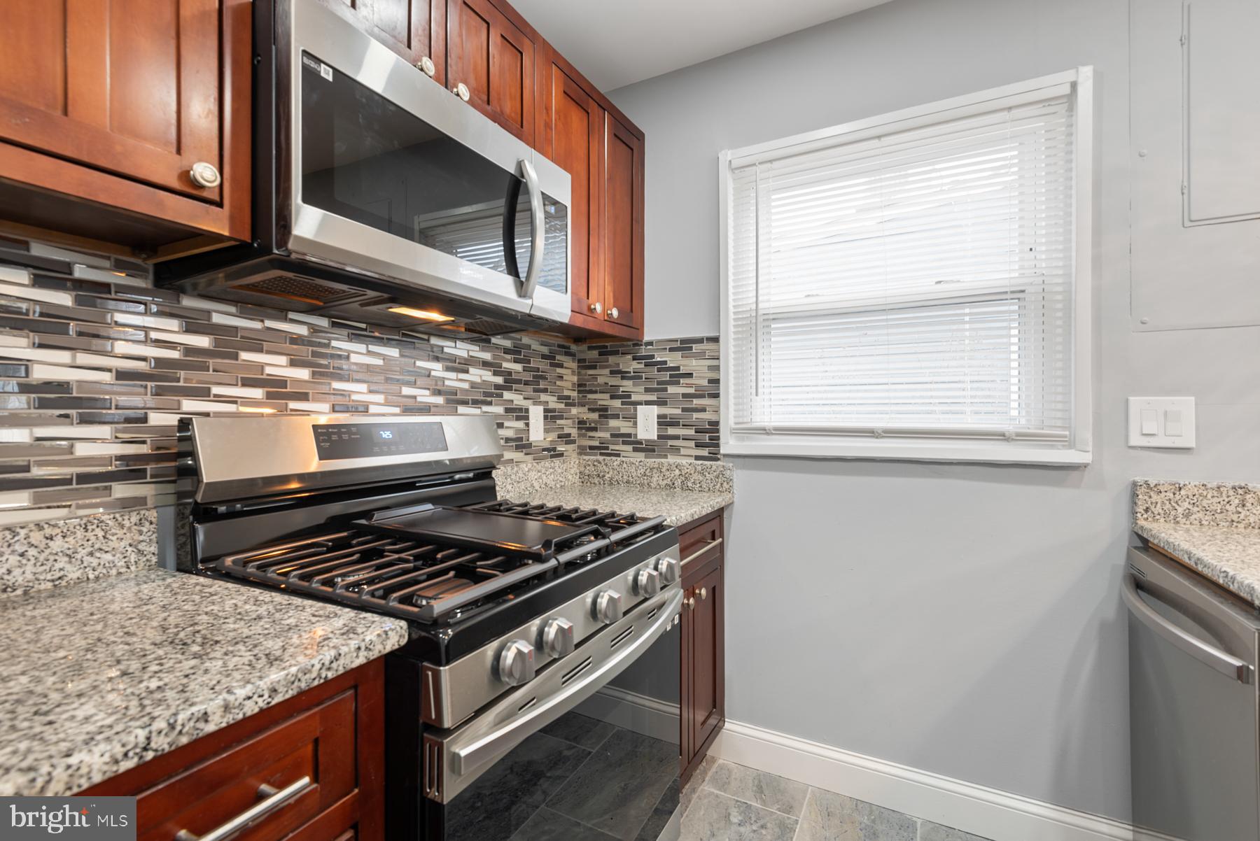 NORTH FORESTVILLE - Residential