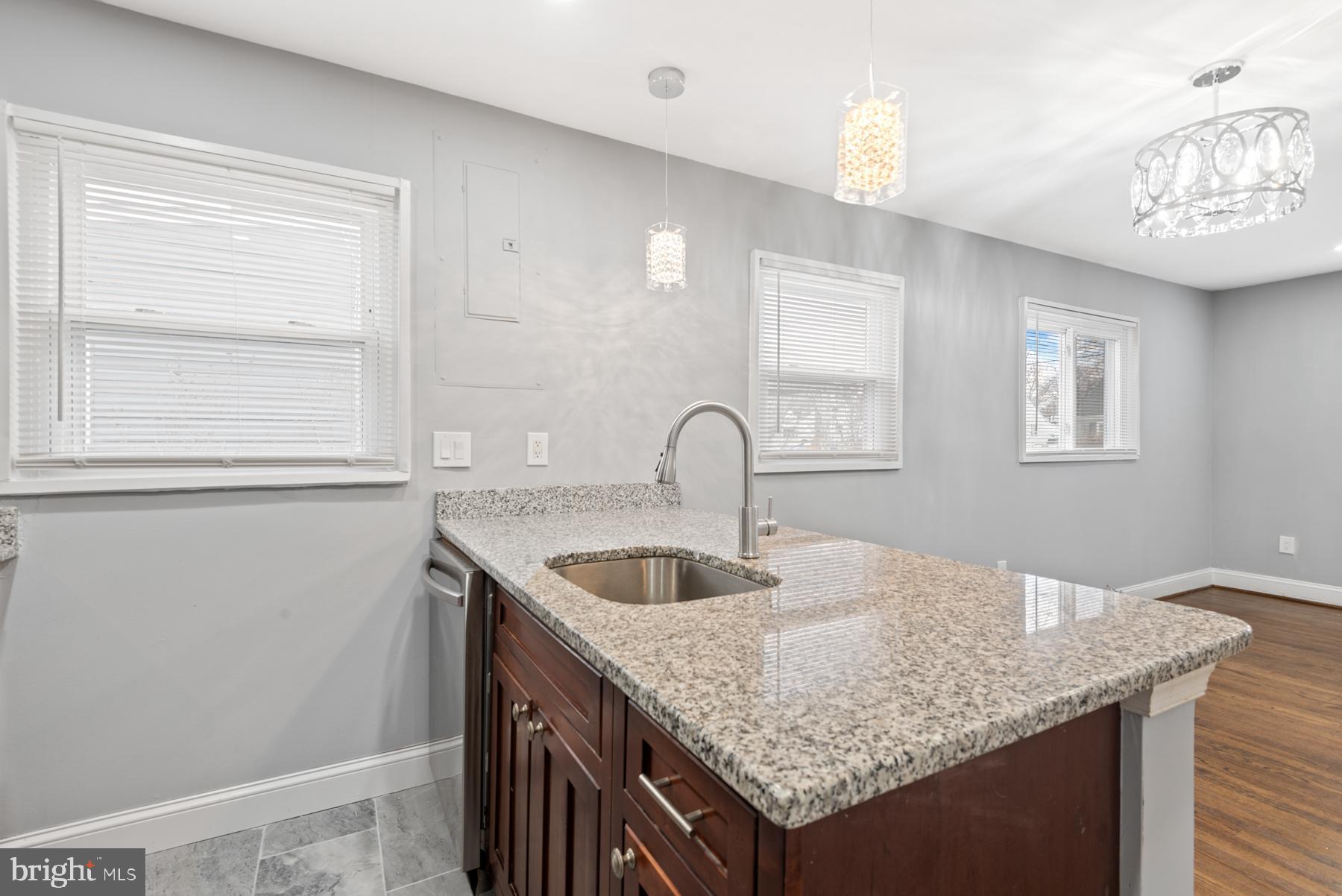 NORTH FORESTVILLE - Residential