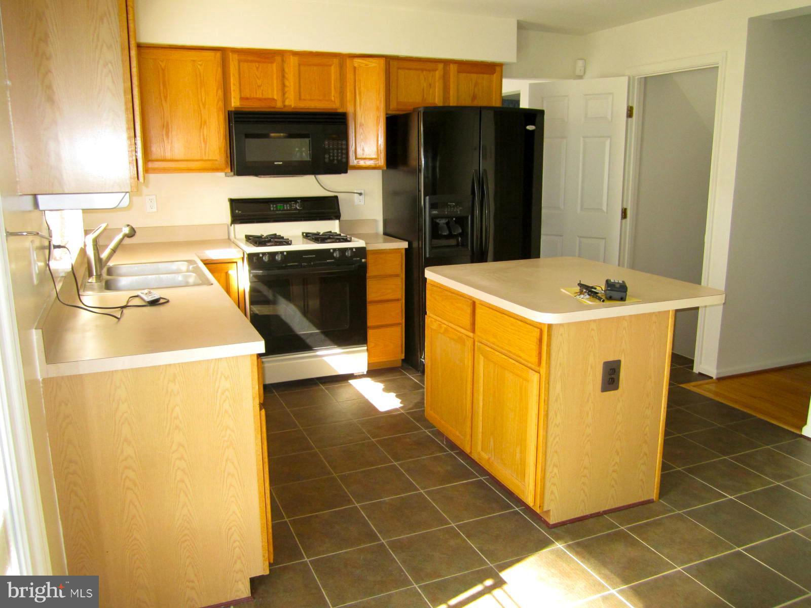 SUMMIT CREEK - Residential Lease