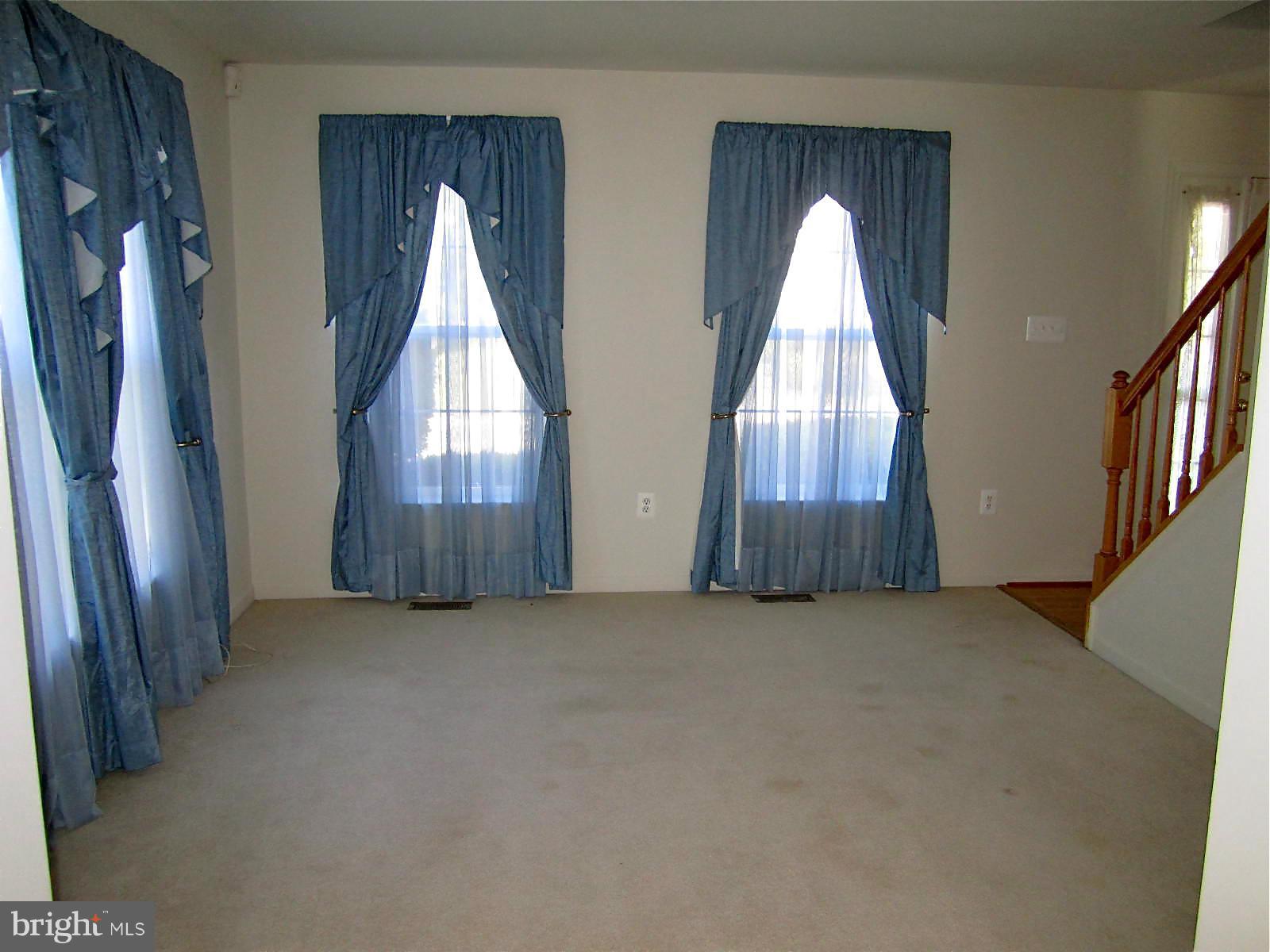 SUMMIT CREEK - Residential Lease