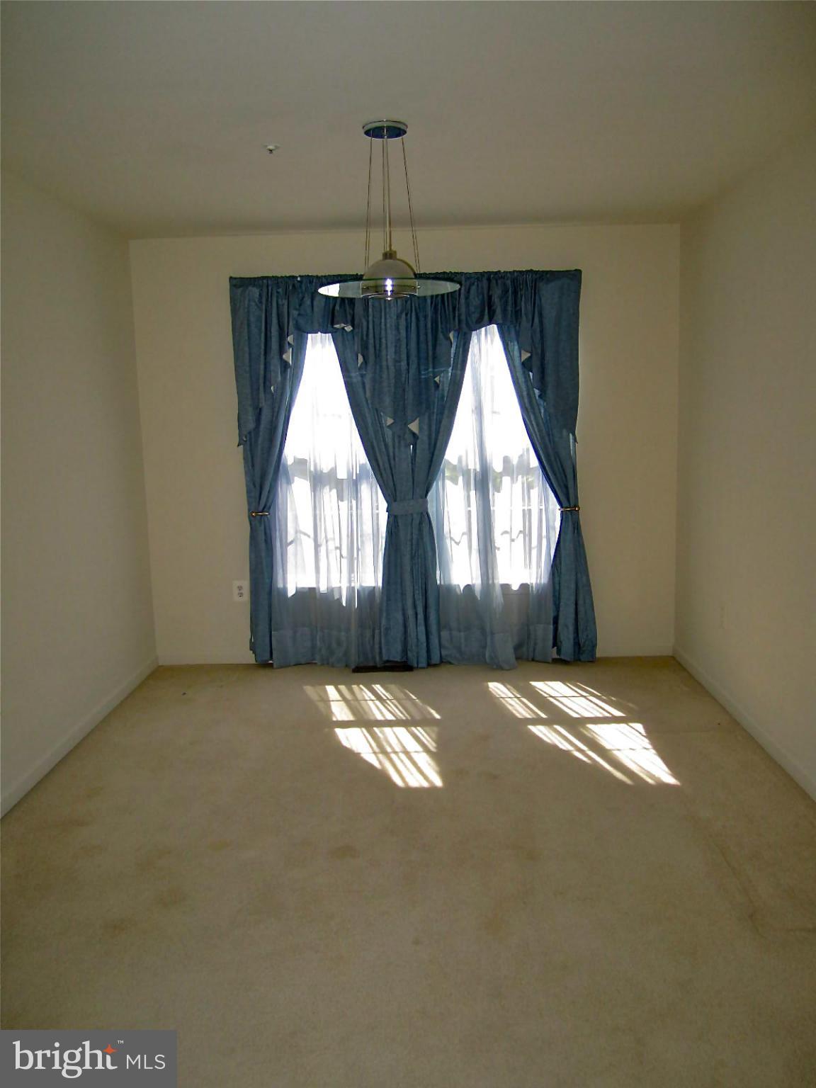 SUMMIT CREEK - Residential Lease