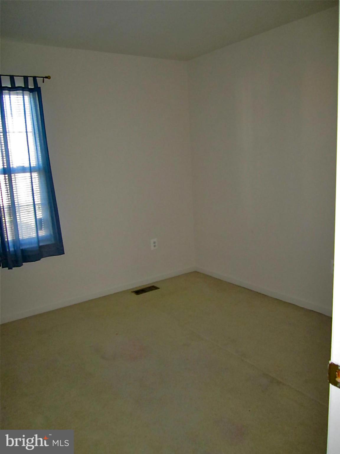 SUMMIT CREEK - Residential Lease