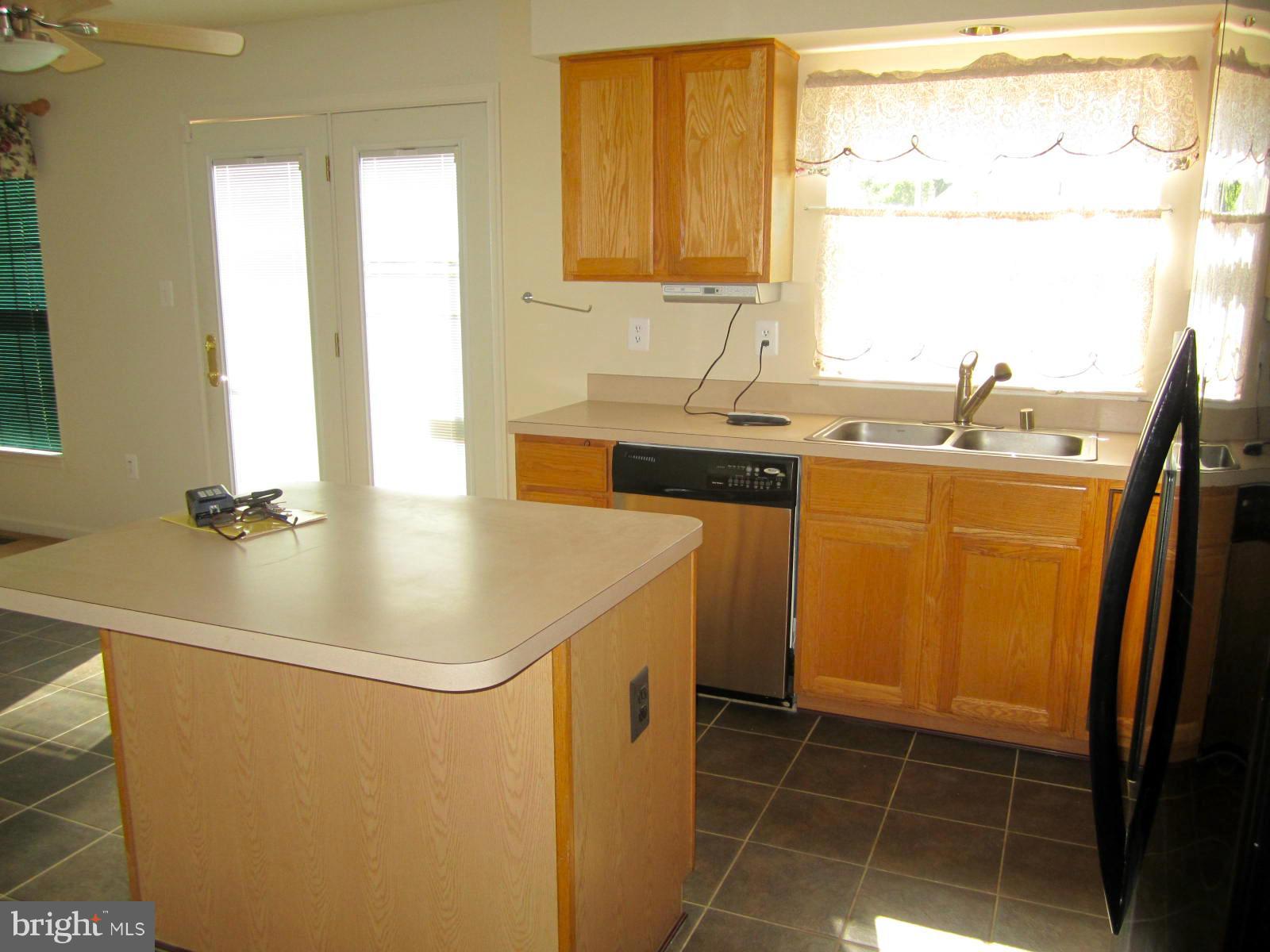 SUMMIT CREEK - Residential Lease