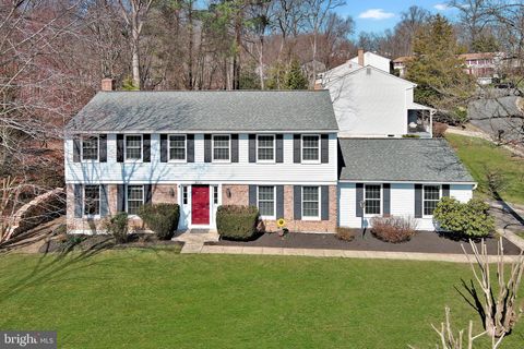 Photo of 8410 Terra Woods Drive, SPRINGFIELD, VA 22153 (MLS # VAFX2294930)