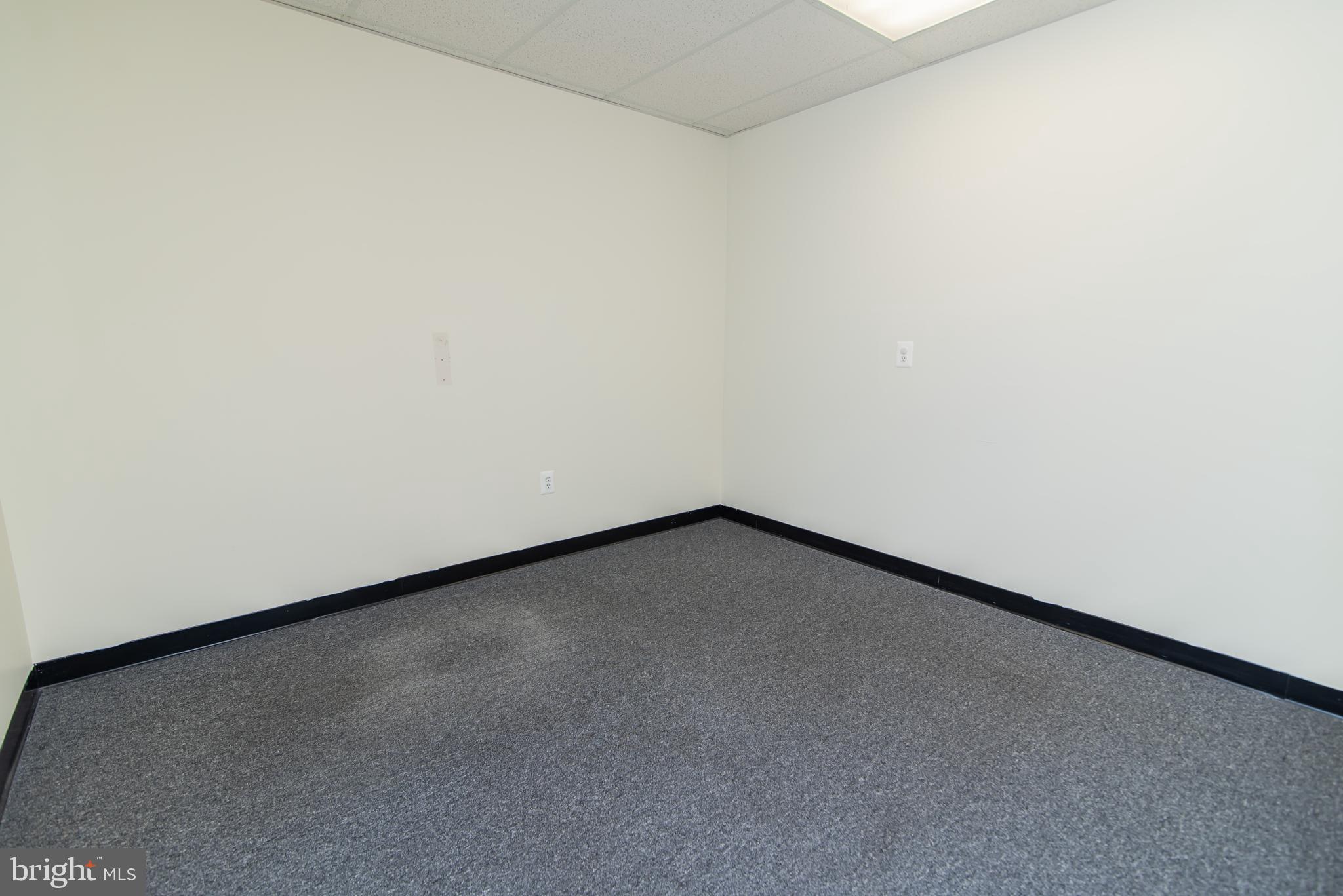 HANCOCK MANOR - Commercial Lease