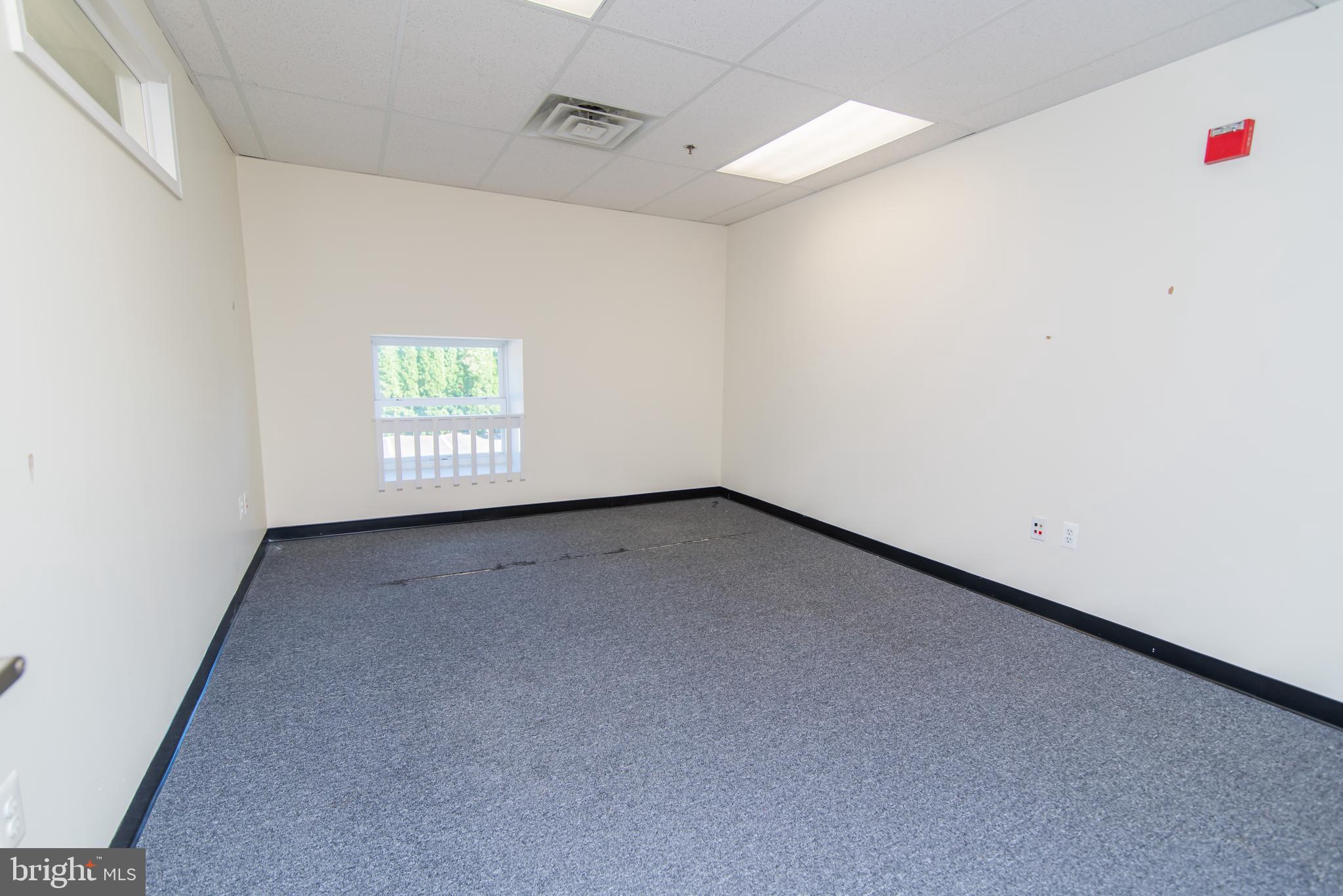 HANCOCK MANOR - Commercial Lease