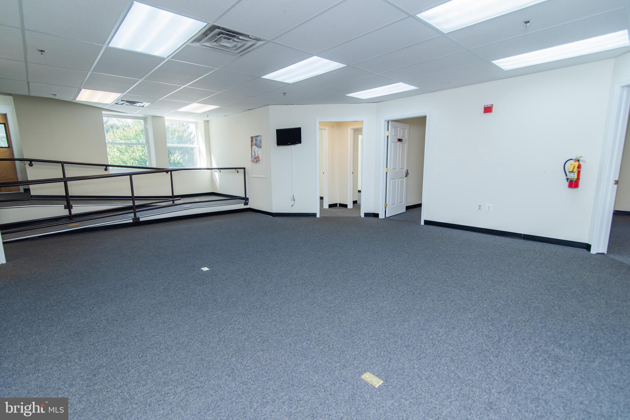 HANCOCK MANOR - Commercial Lease