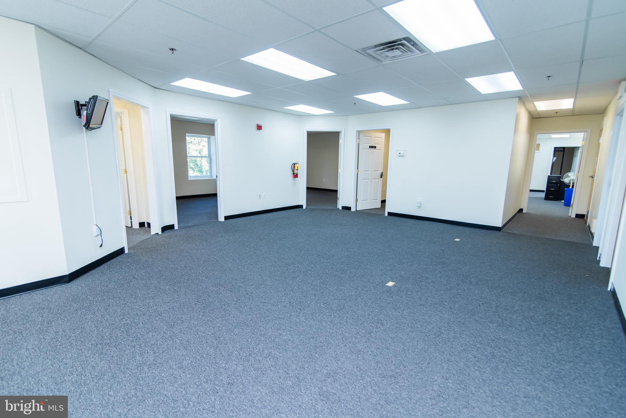 HANCOCK MANOR - Commercial Lease