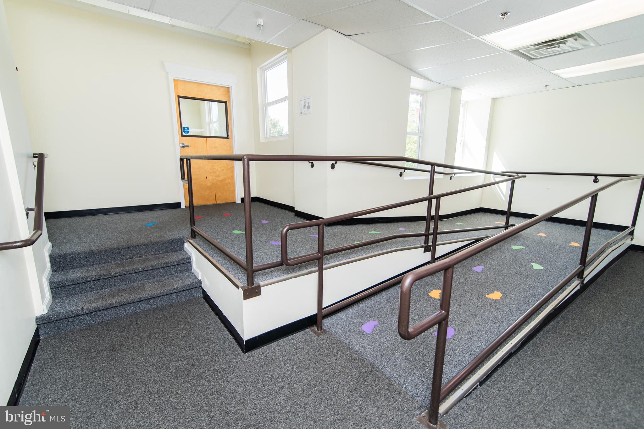 HANCOCK MANOR - Commercial Lease