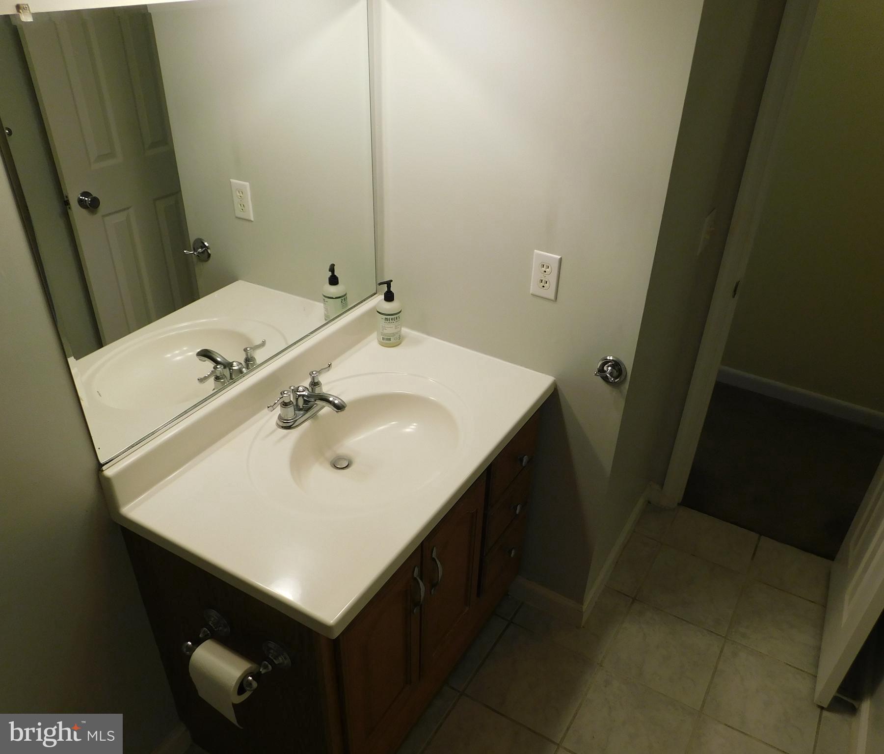 HAVASSY MANOR - Residential