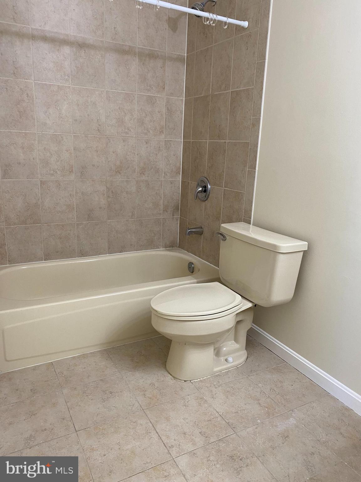 LORDS LANDING VILLAGE - Residential Lease