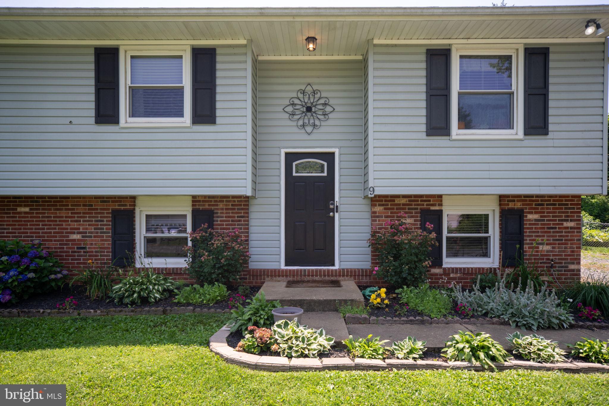 9 WICKHAM COURT