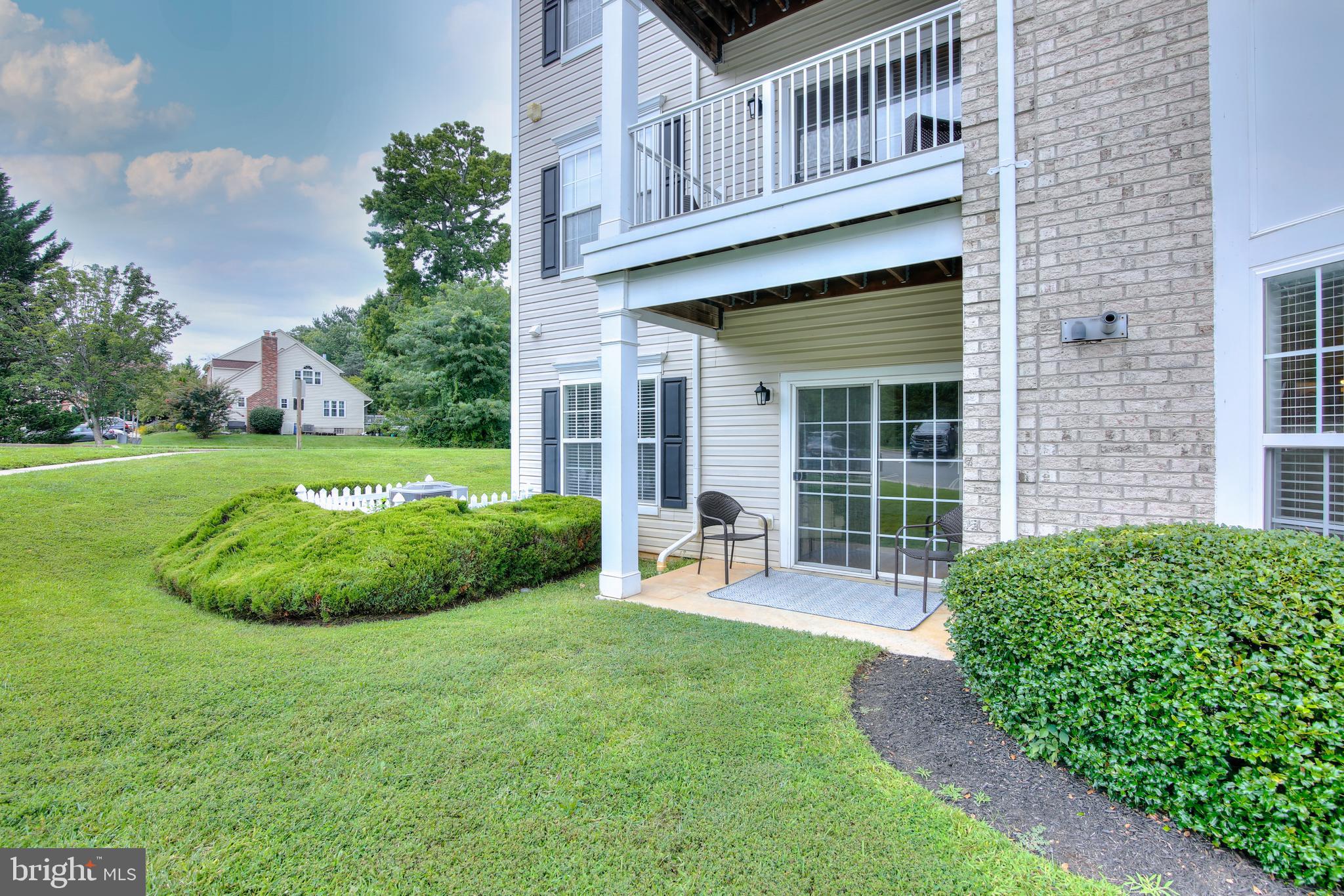 502 LLOYD PLACE A 1