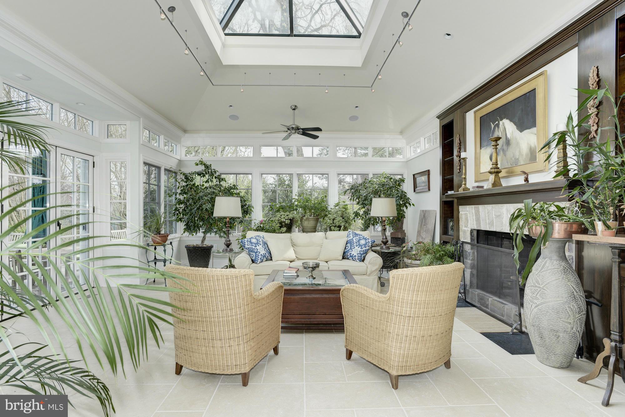 FOREST HILLS - Residential