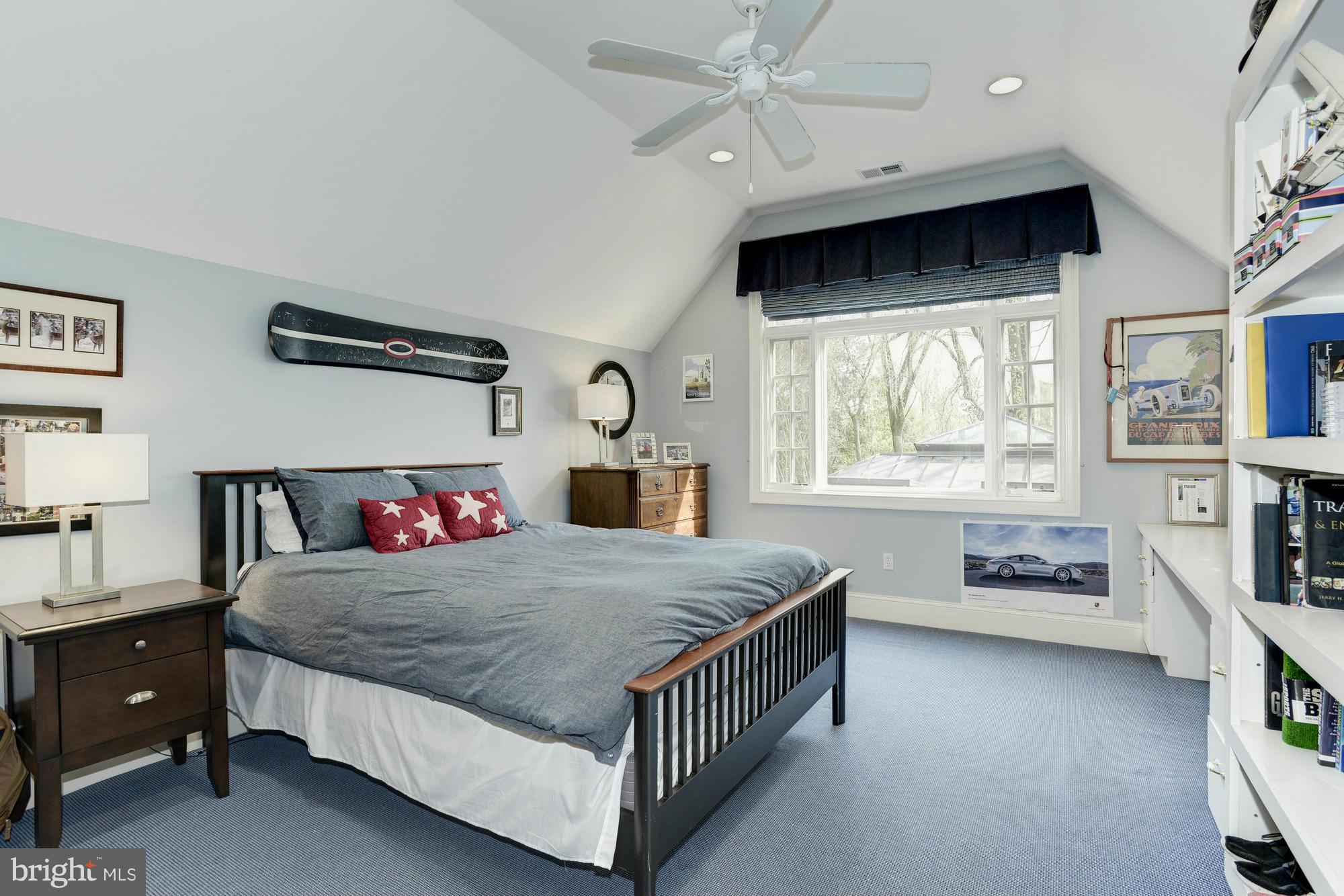 FOREST HILLS - Residential