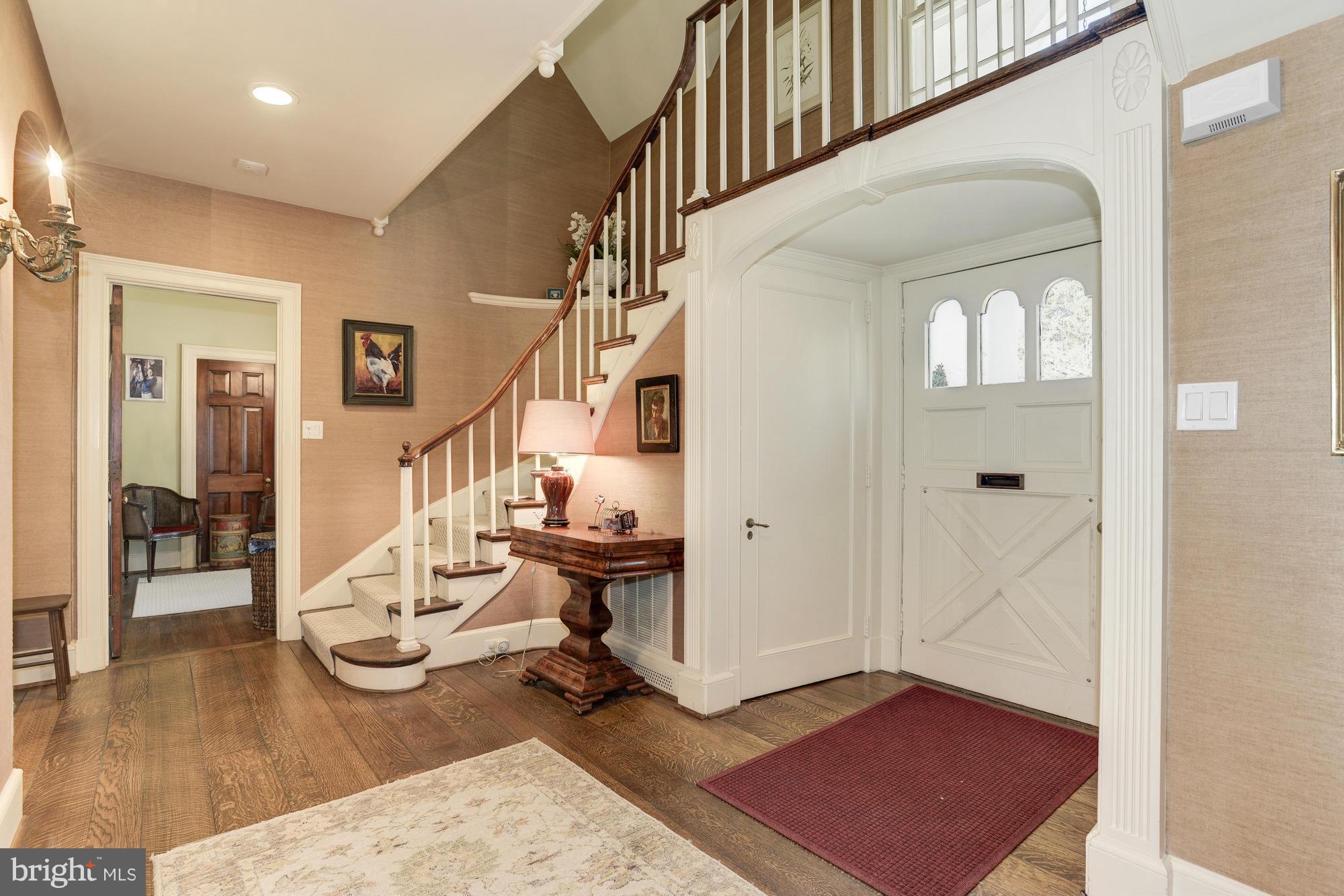 FOREST HILLS - Residential