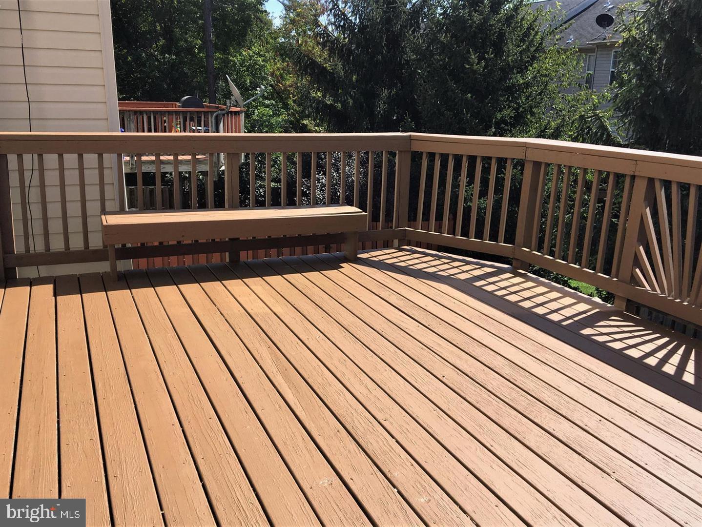 WILLOWS OF POTOMAC - Residential Lease