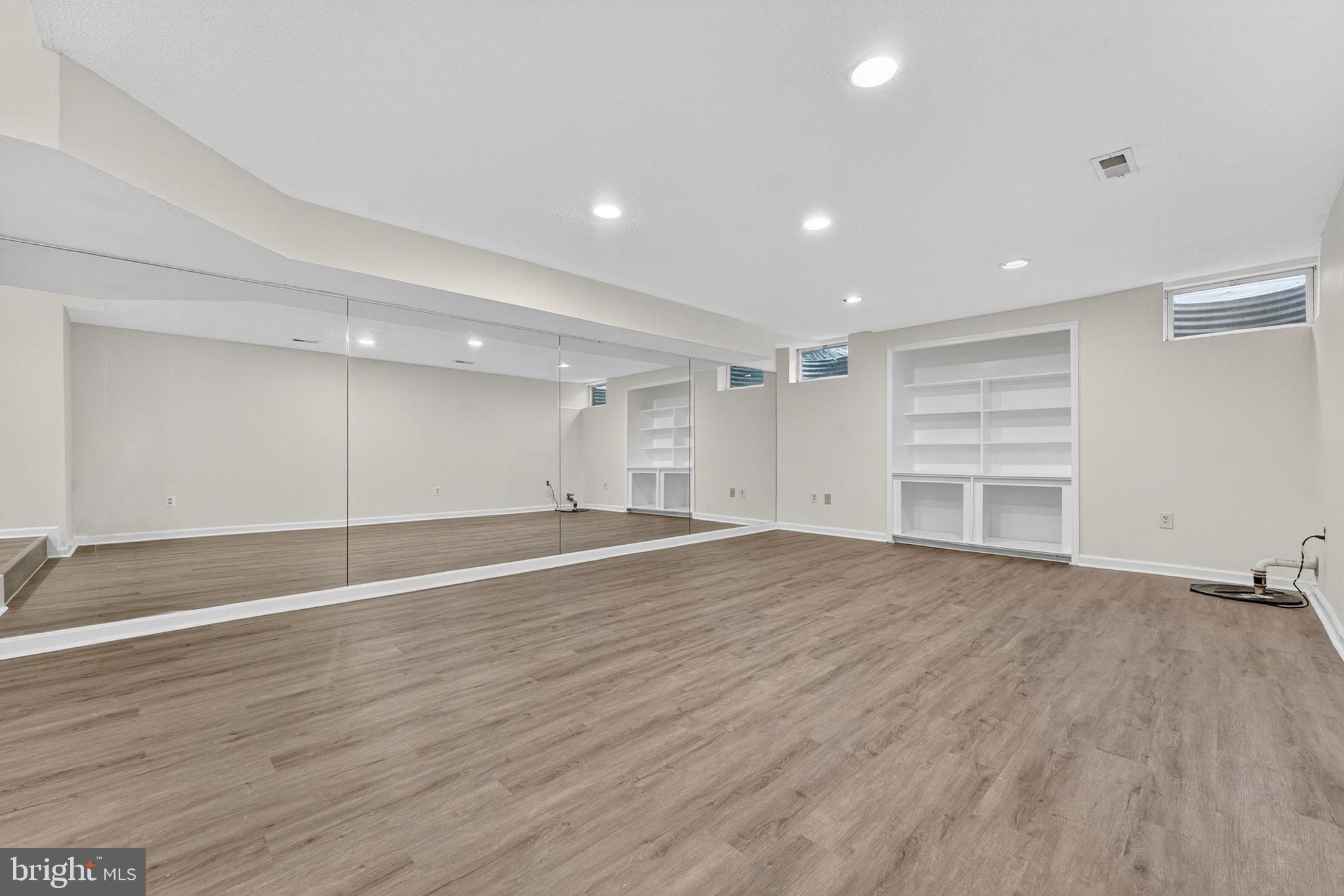 SYCAMORE RIDGE - Residential