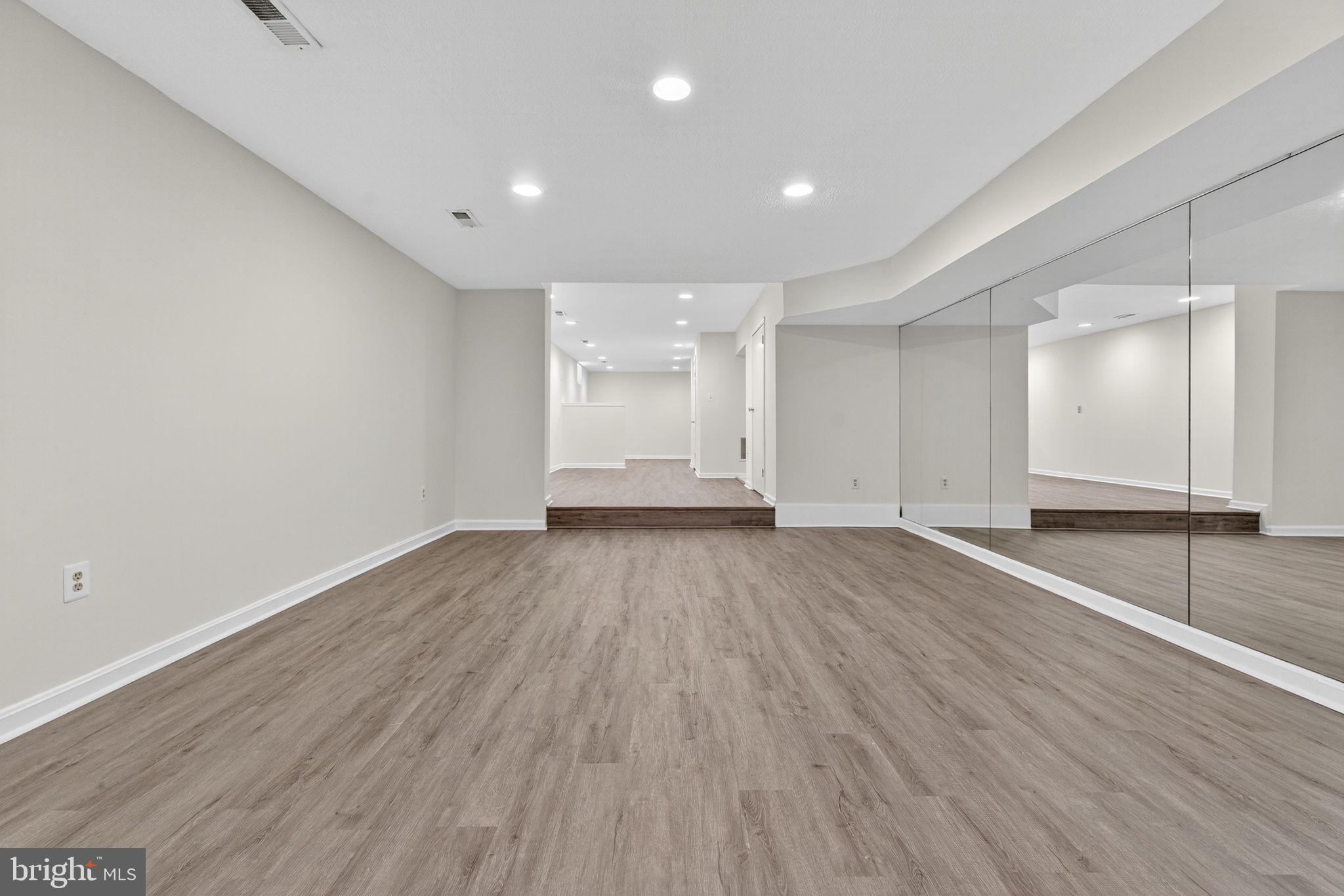 SYCAMORE RIDGE - Residential