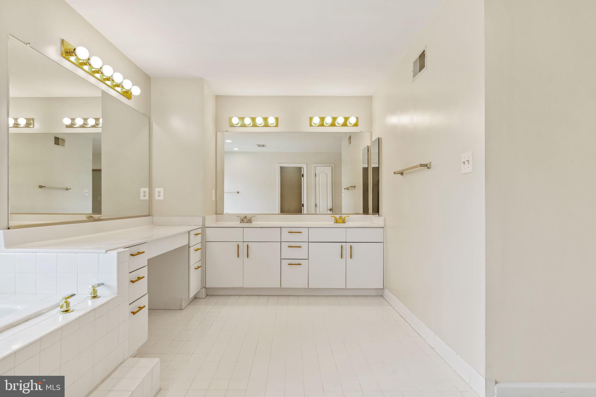 SYCAMORE RIDGE - Residential