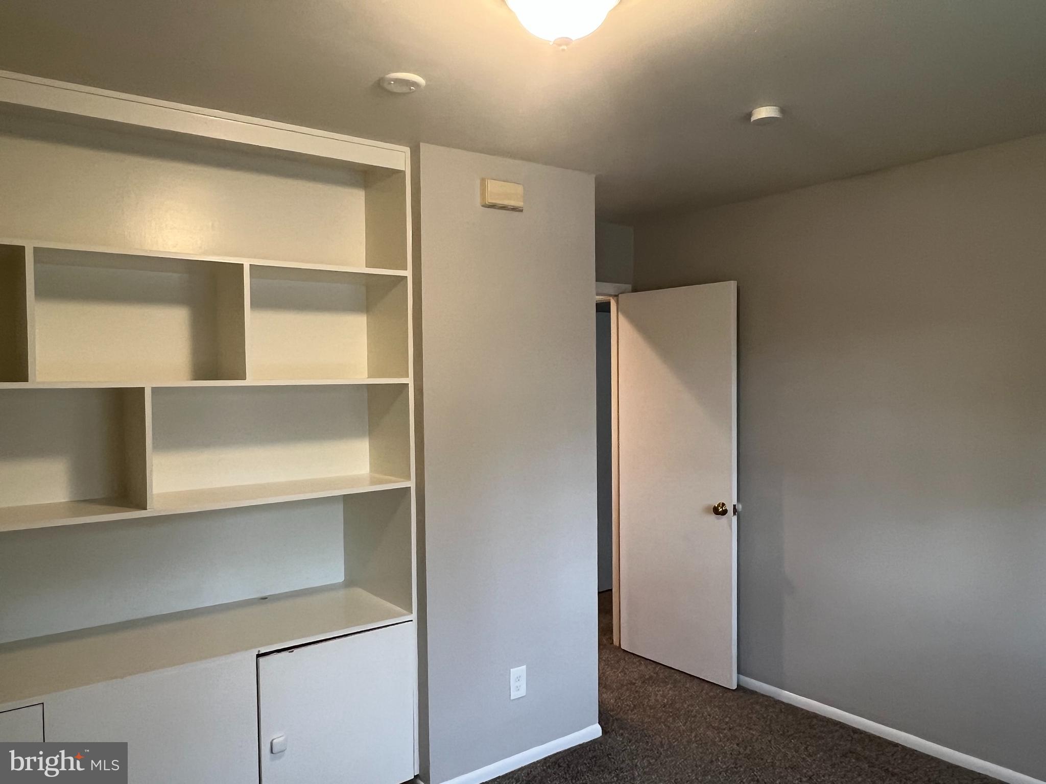 OLD FORGE CROSSING - Residential Lease