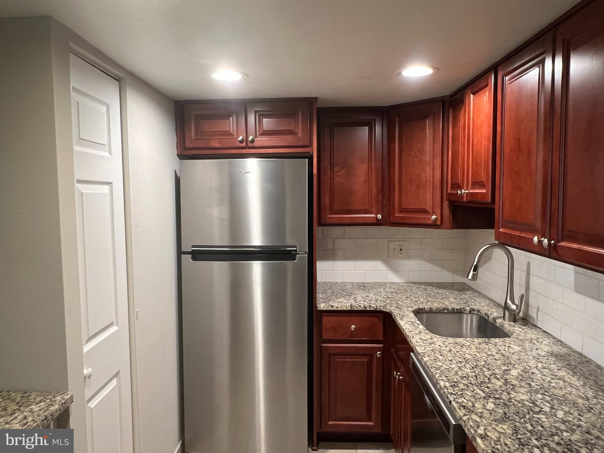 OLD FORGE CROSSING - Residential Lease