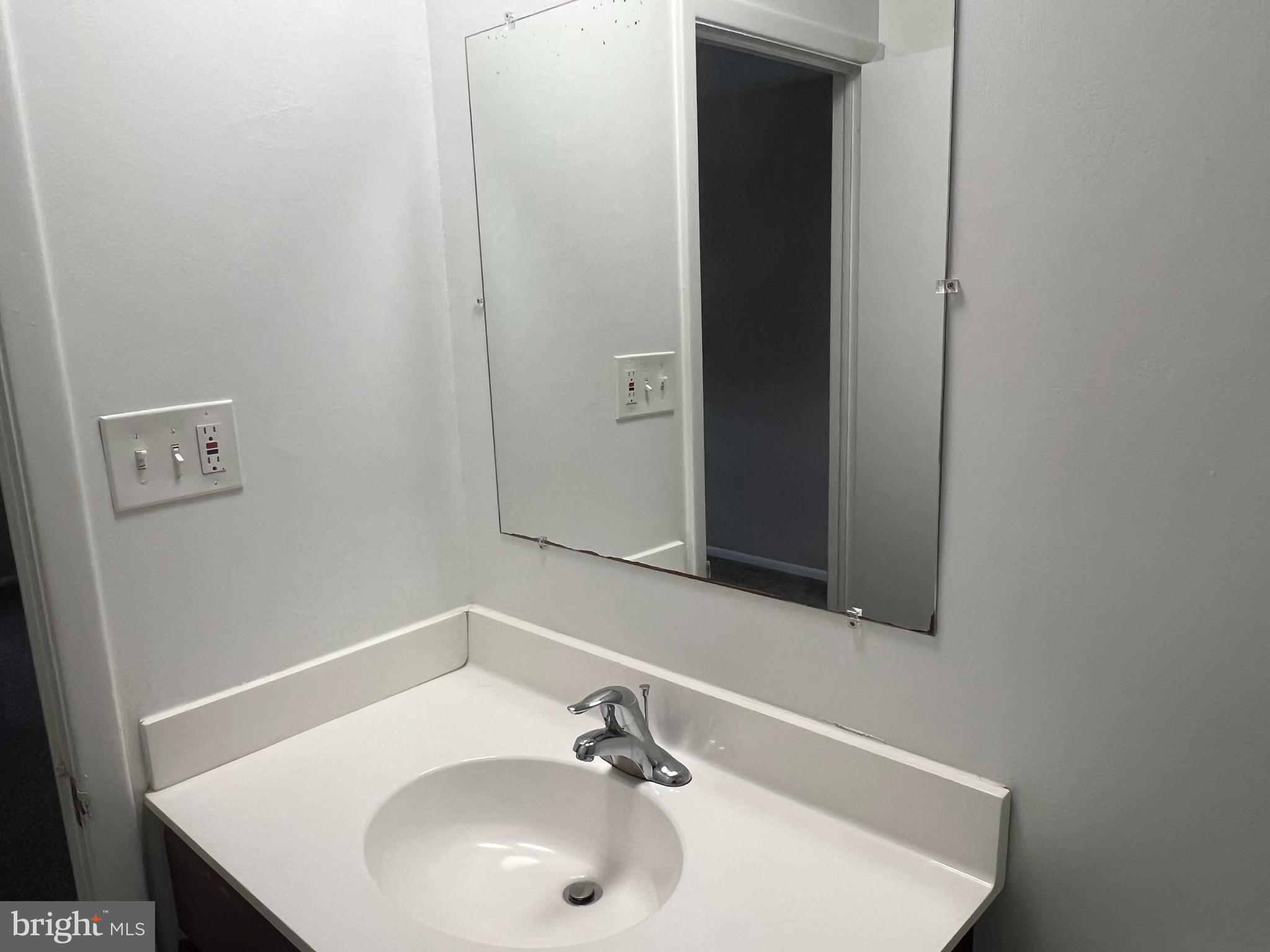 OLD FORGE CROSSING - Residential Lease