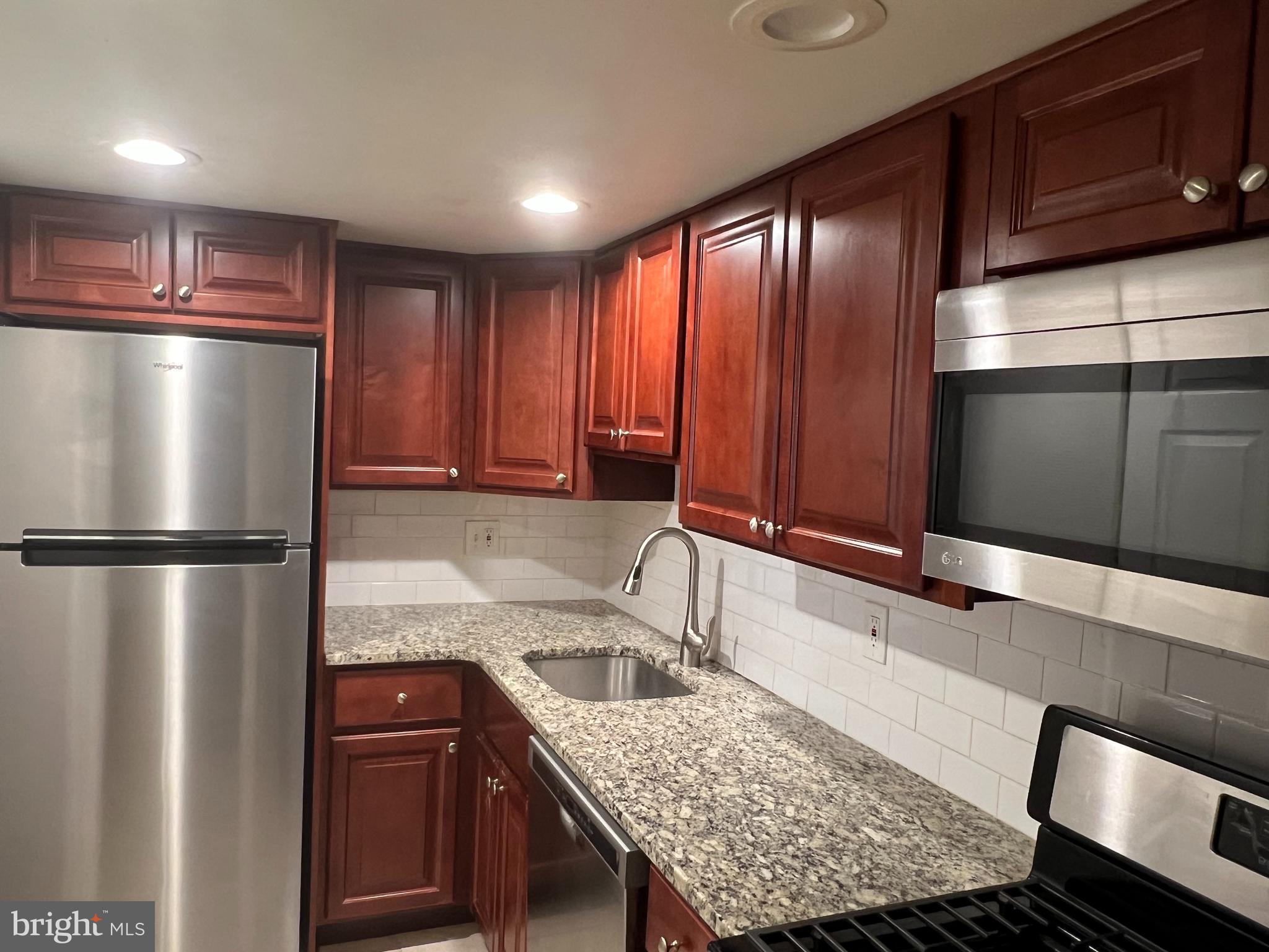 OLD FORGE CROSSING - Residential Lease