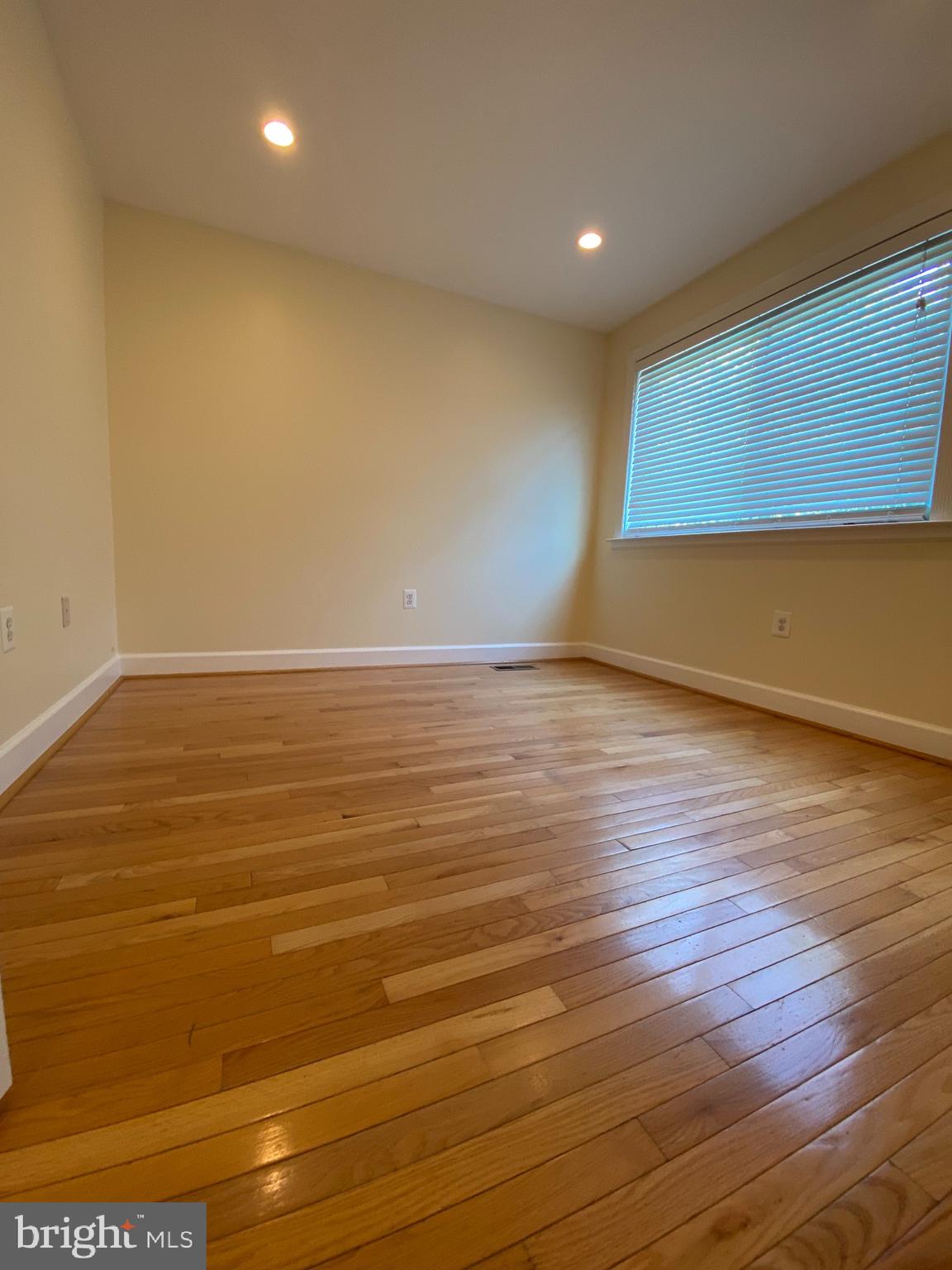 GERMANTOWN PARK - Residential Lease