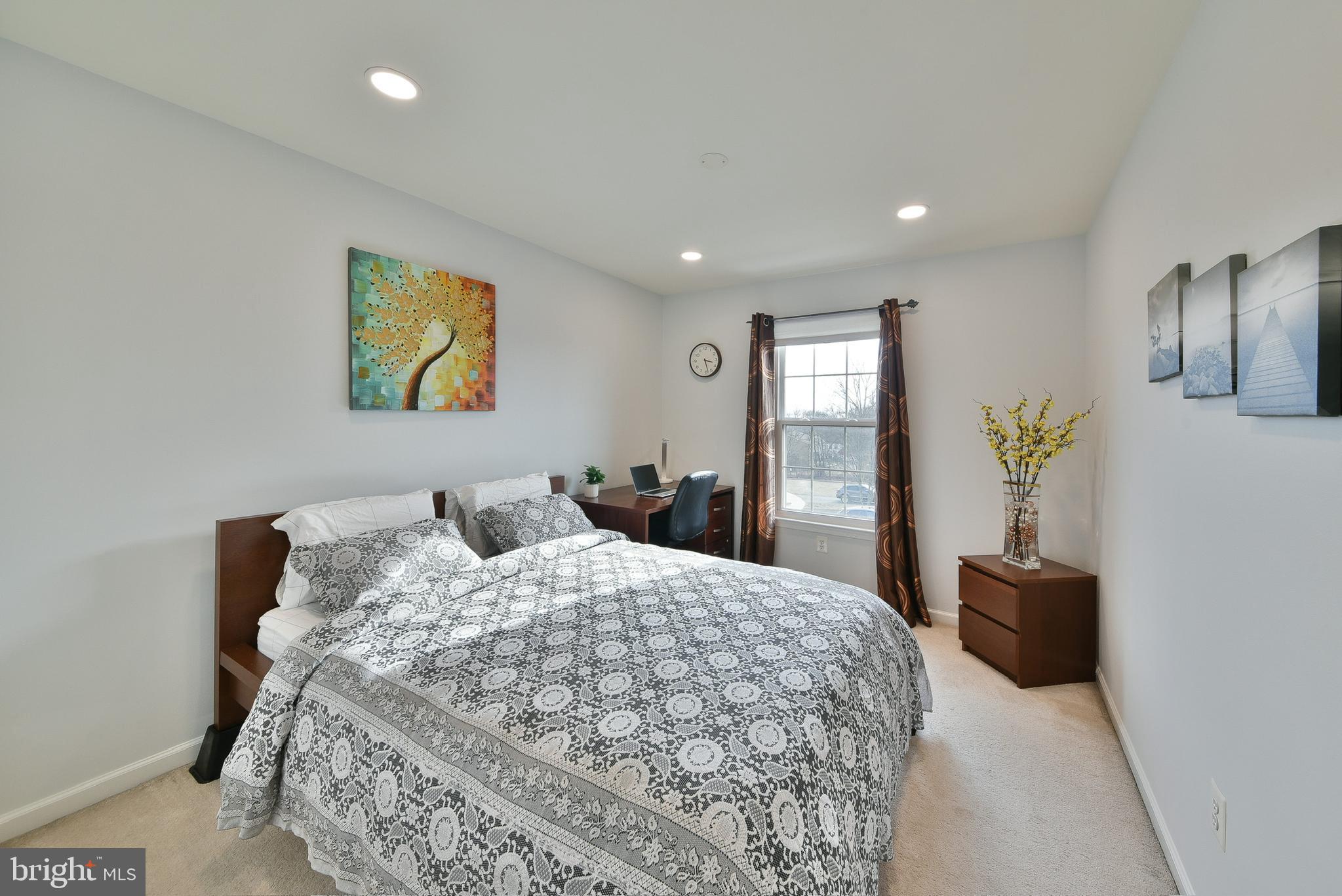 BELCOURT MANOR - Residential