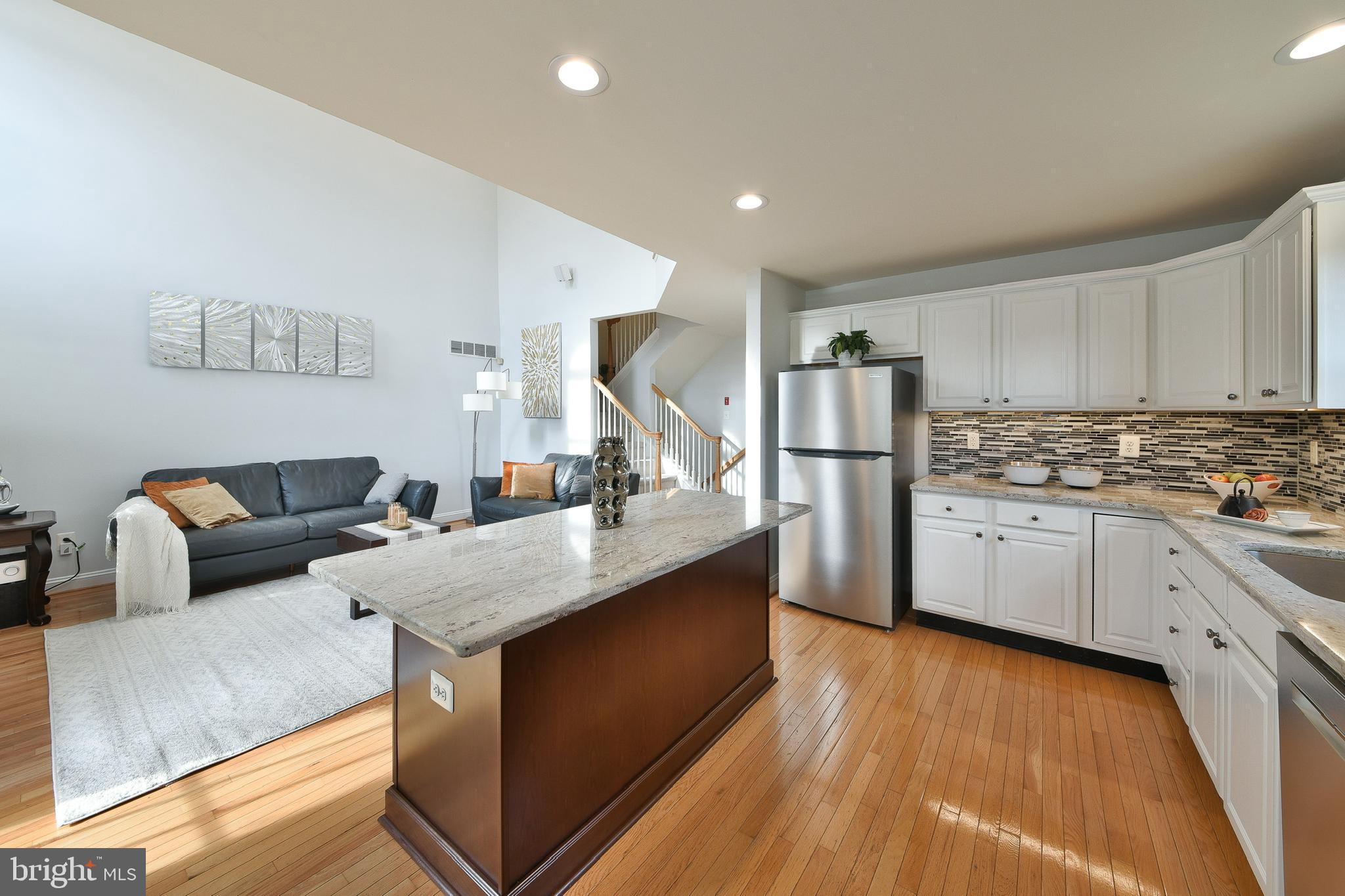 BELCOURT MANOR - Residential