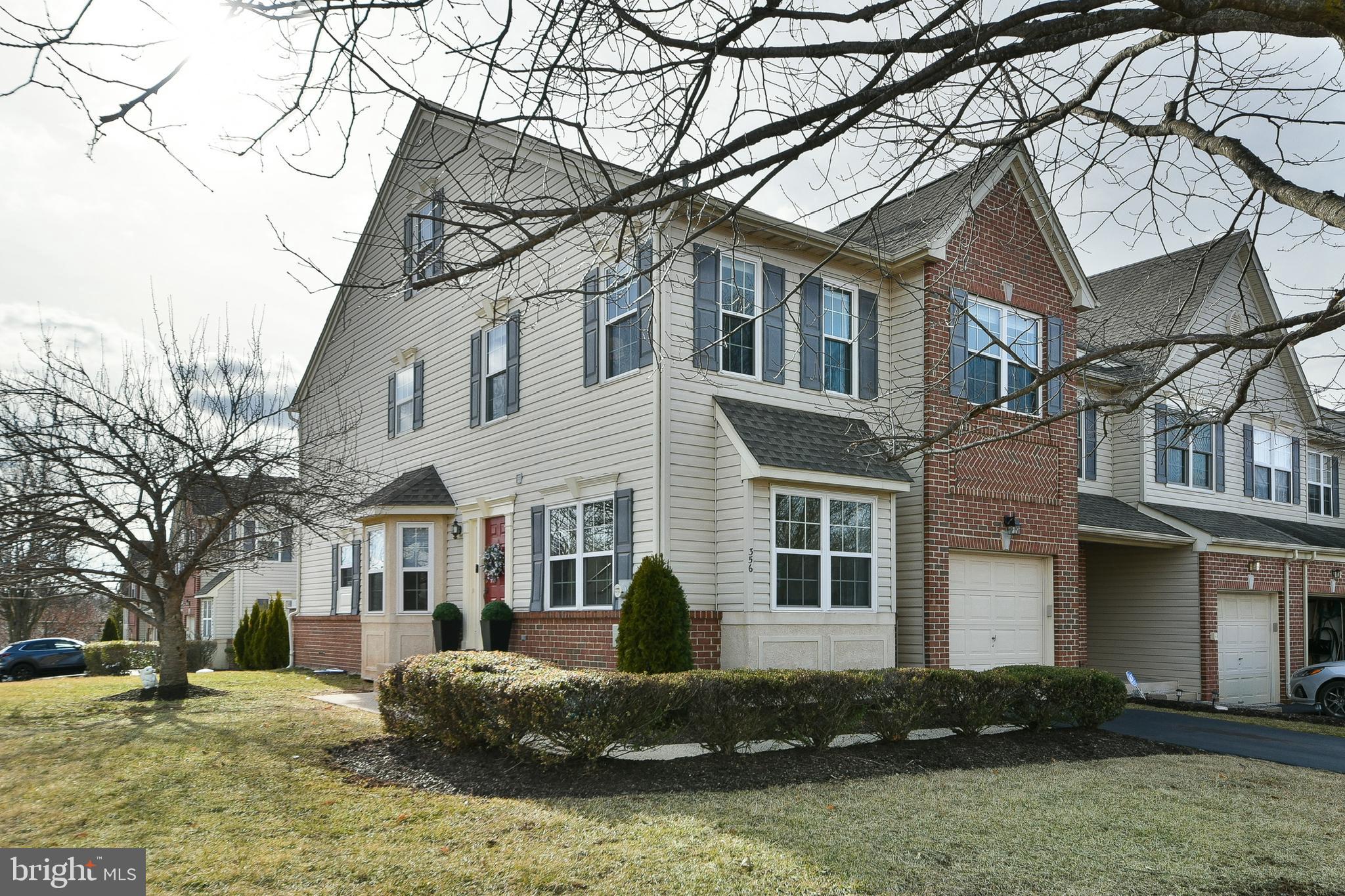 BELCOURT MANOR - Residential
