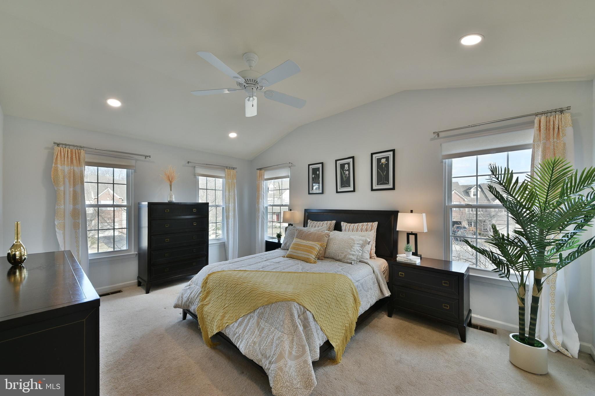 BELCOURT MANOR - Residential