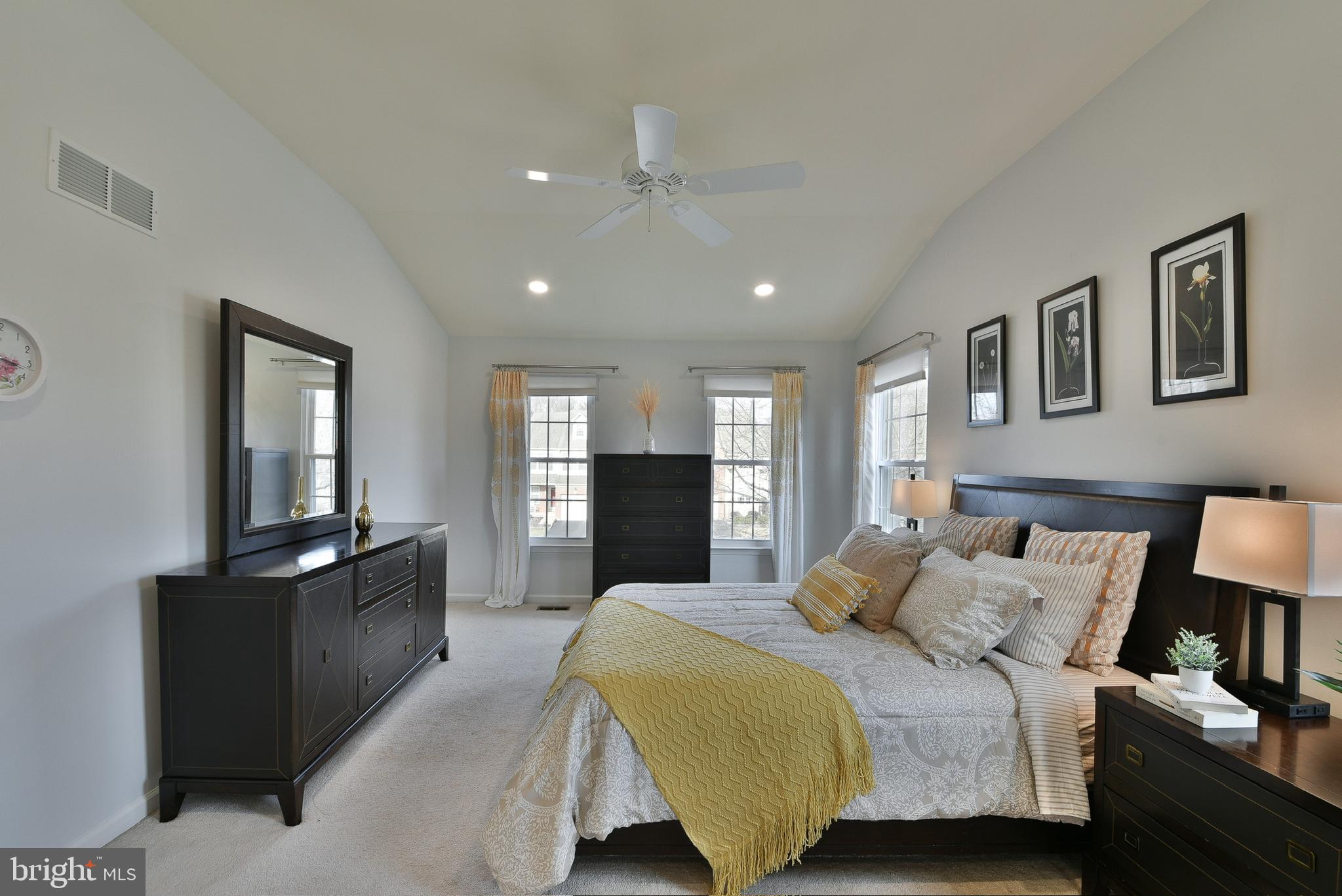 BELCOURT MANOR - Residential