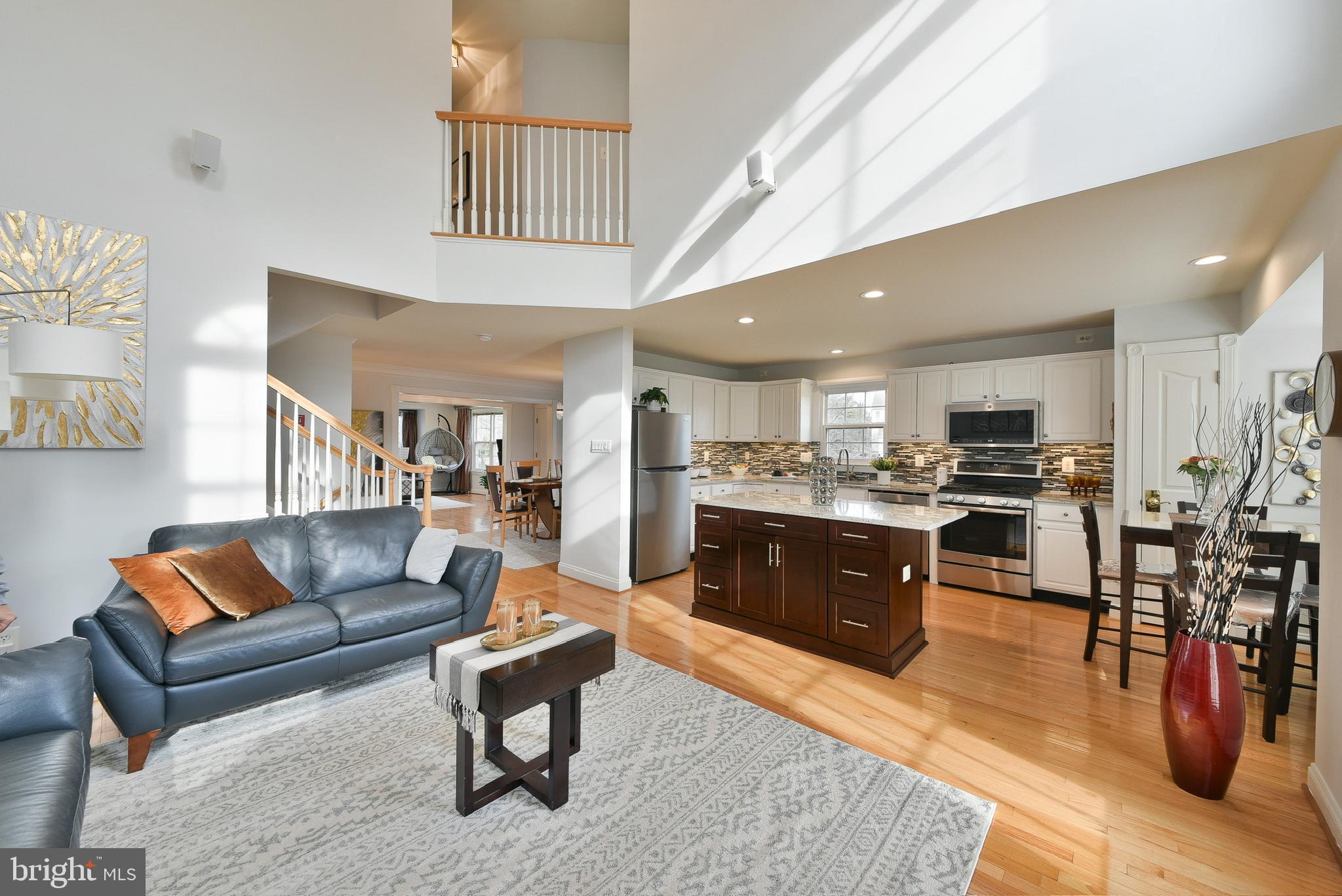 BELCOURT MANOR - Residential