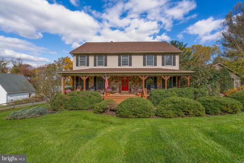 15 PHILLIP DRIVE KIRKWOOD PA 17536