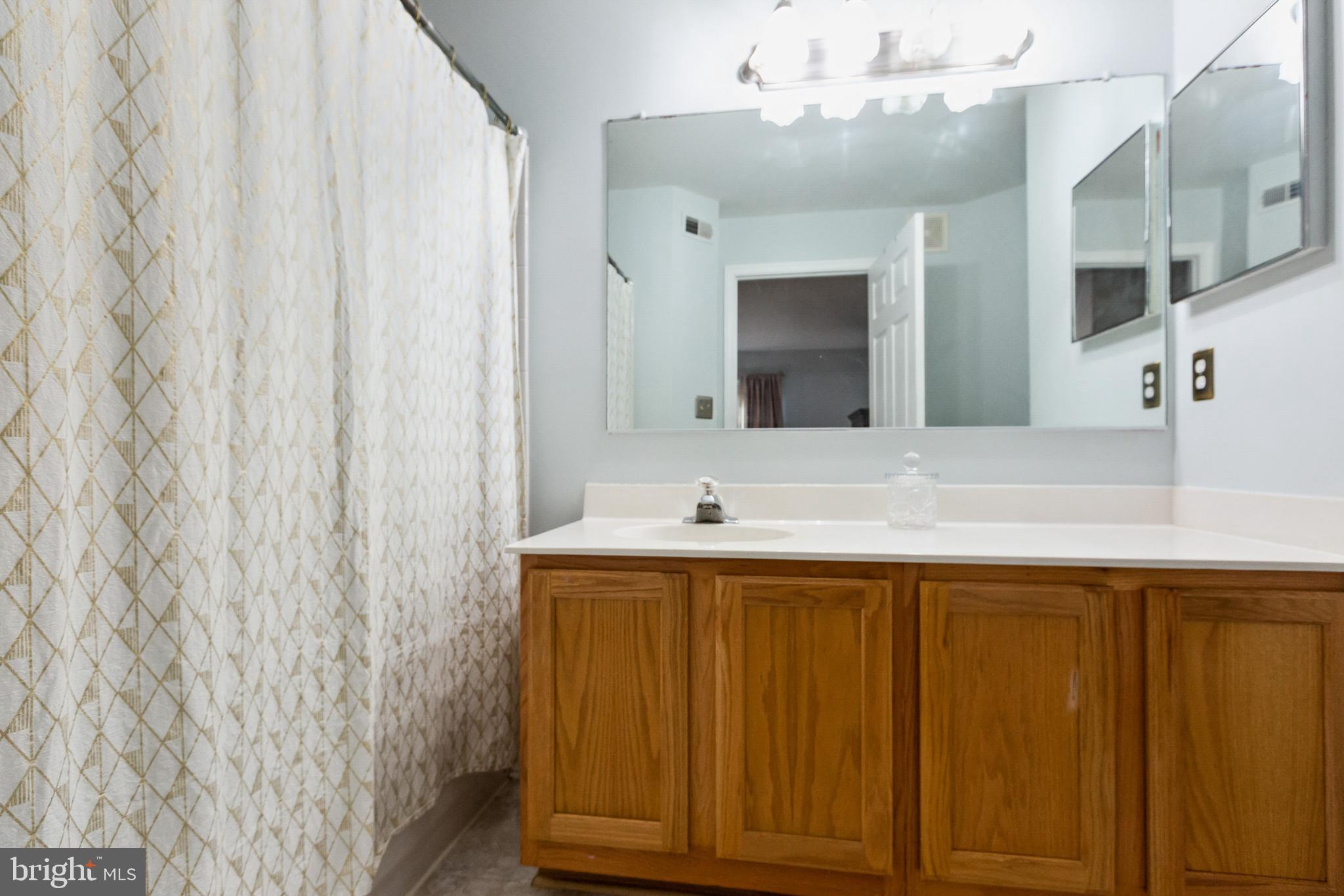 WOODVIEW VILLAGE - Residential