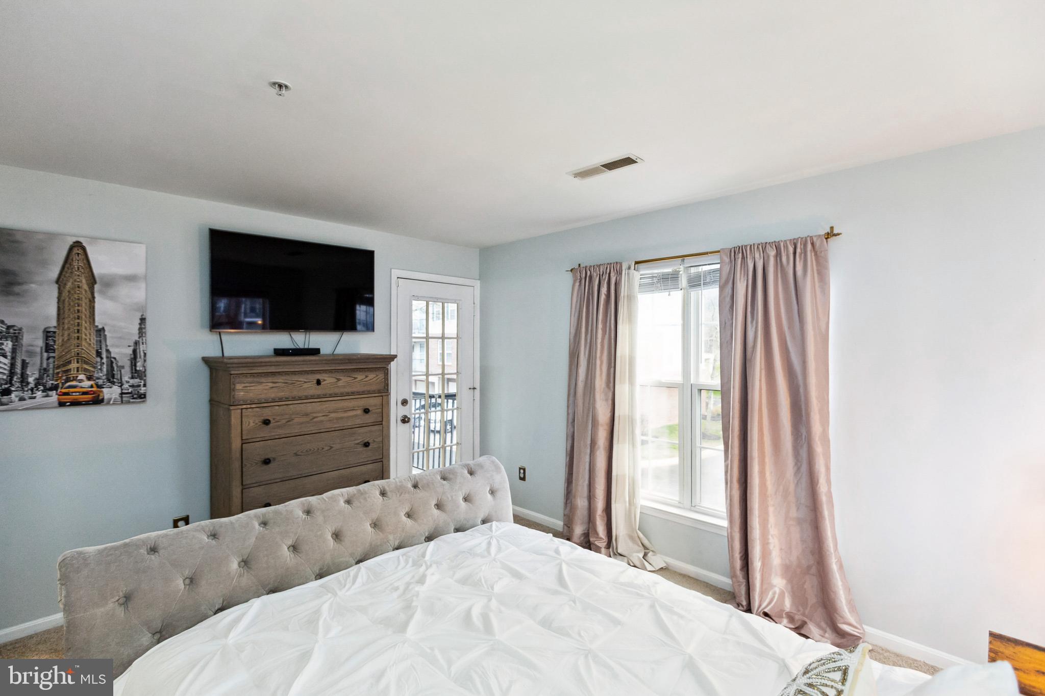 WOODVIEW VILLAGE - Residential