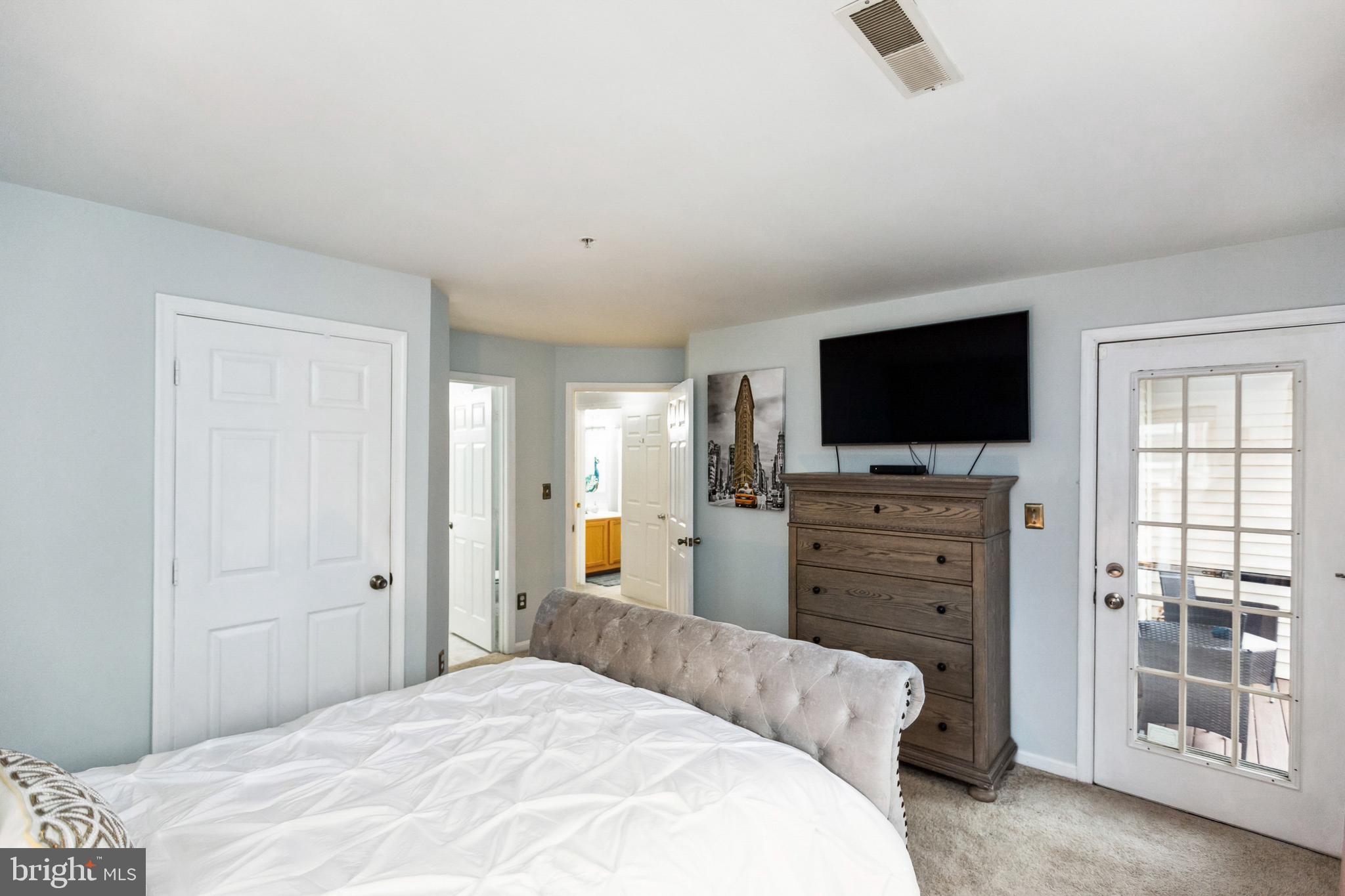 WOODVIEW VILLAGE - Residential