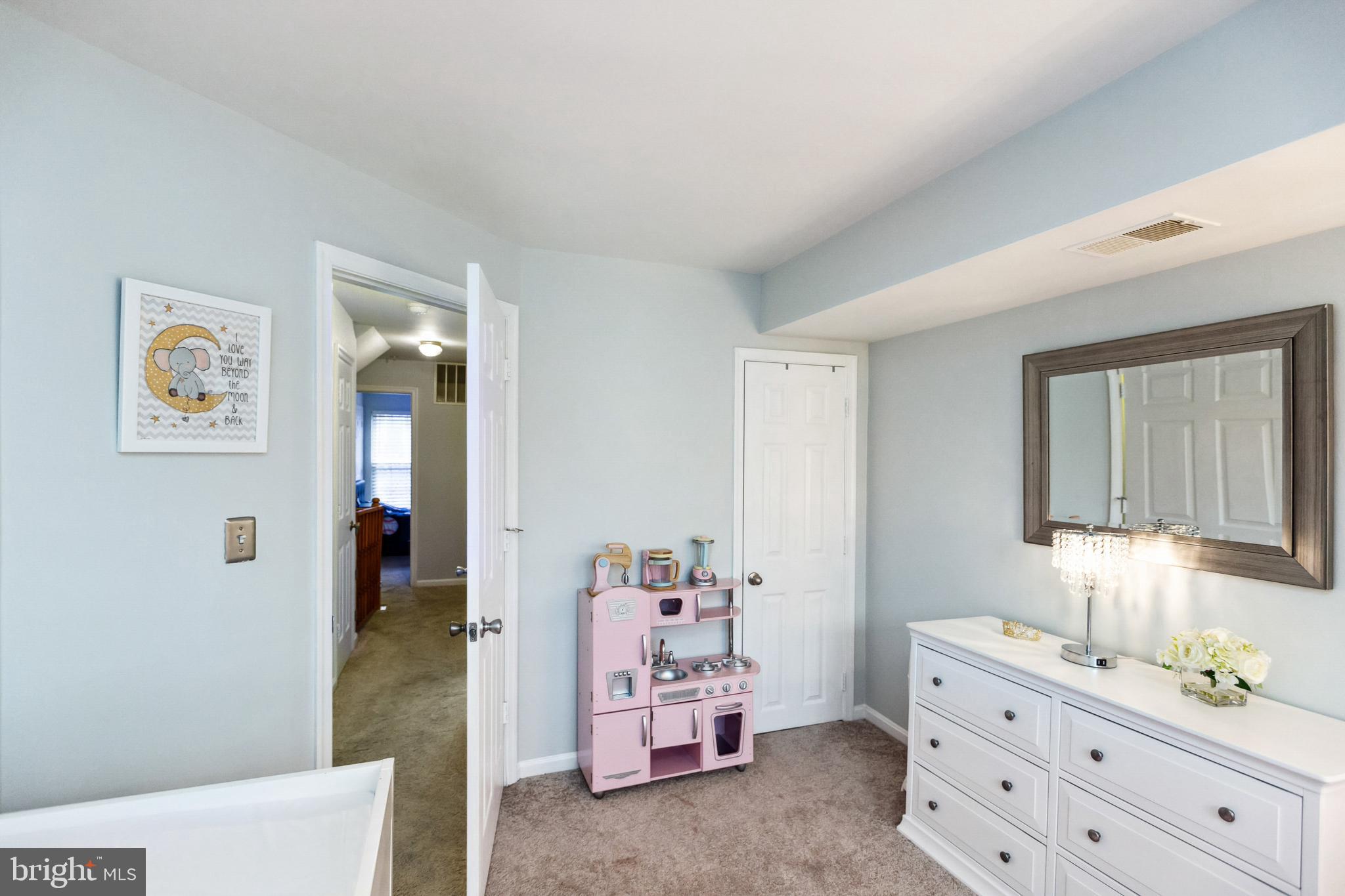 WOODVIEW VILLAGE - Residential