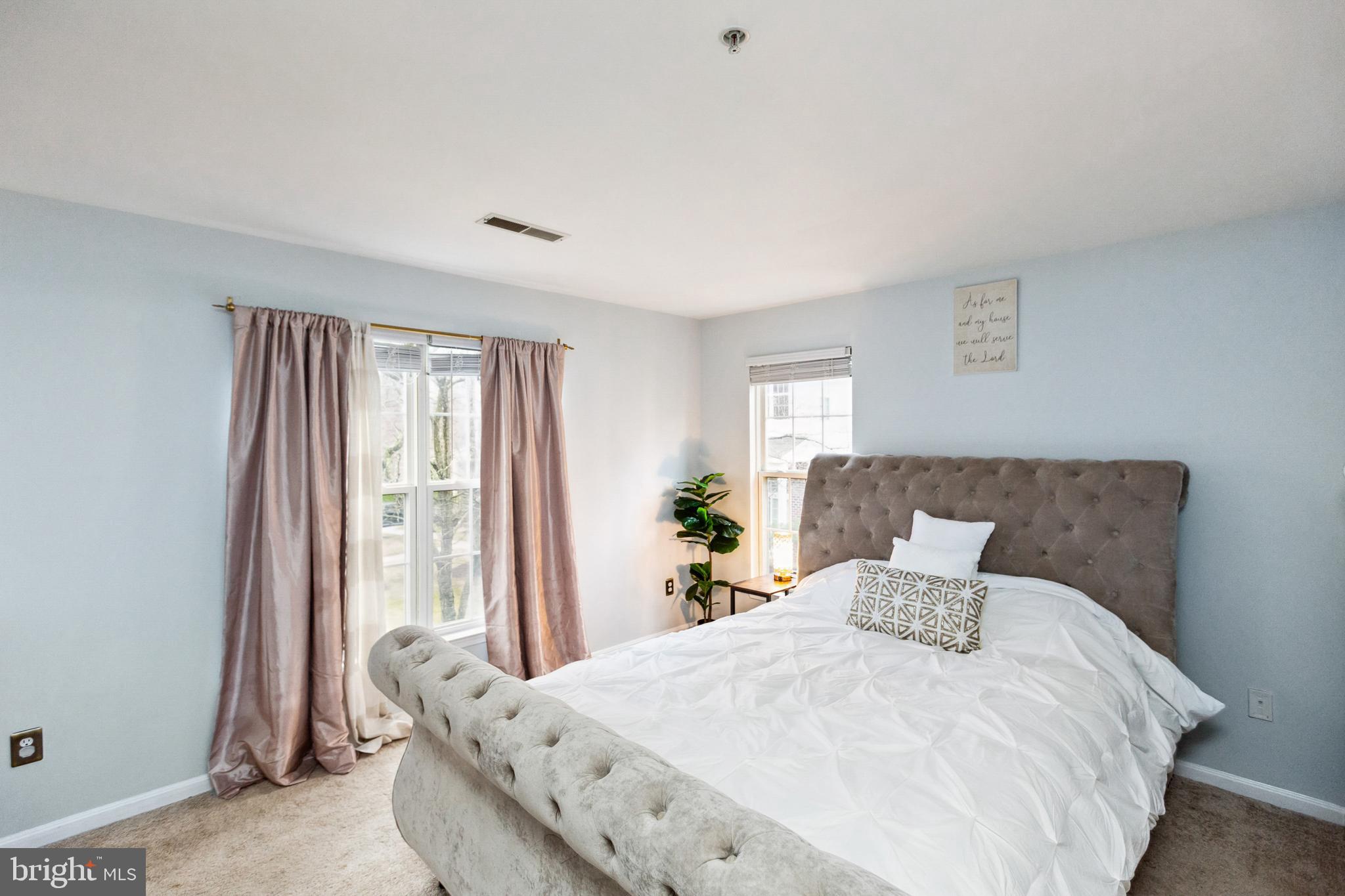 WOODVIEW VILLAGE - Residential