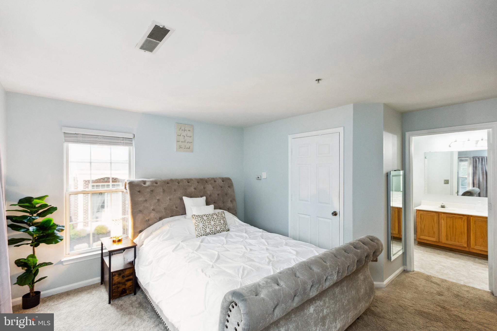 WOODVIEW VILLAGE - Residential