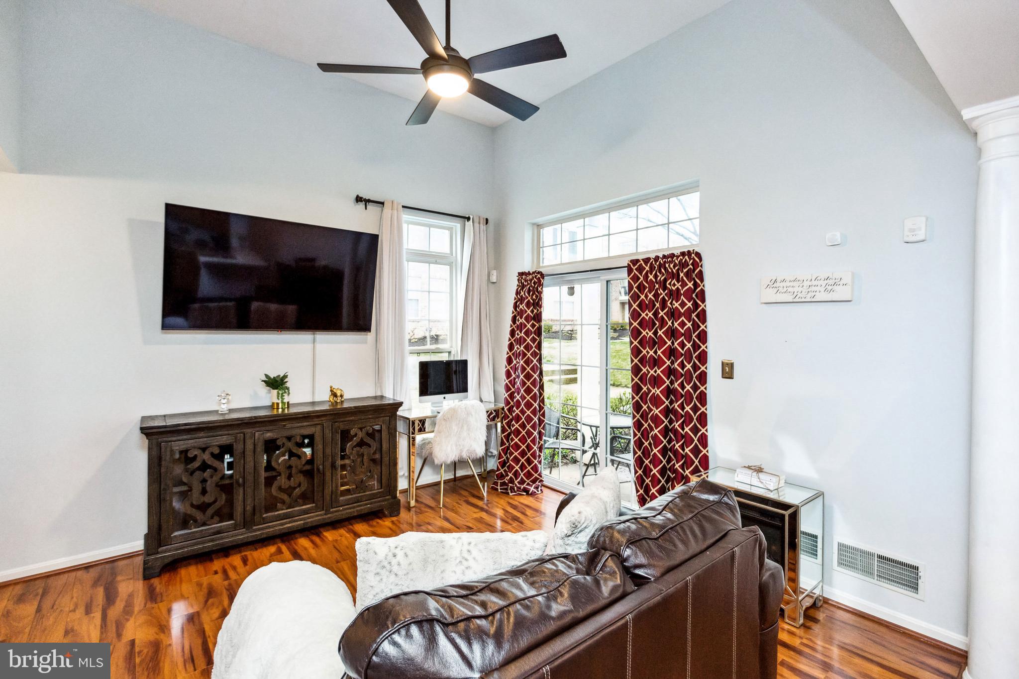 WOODVIEW VILLAGE - Residential