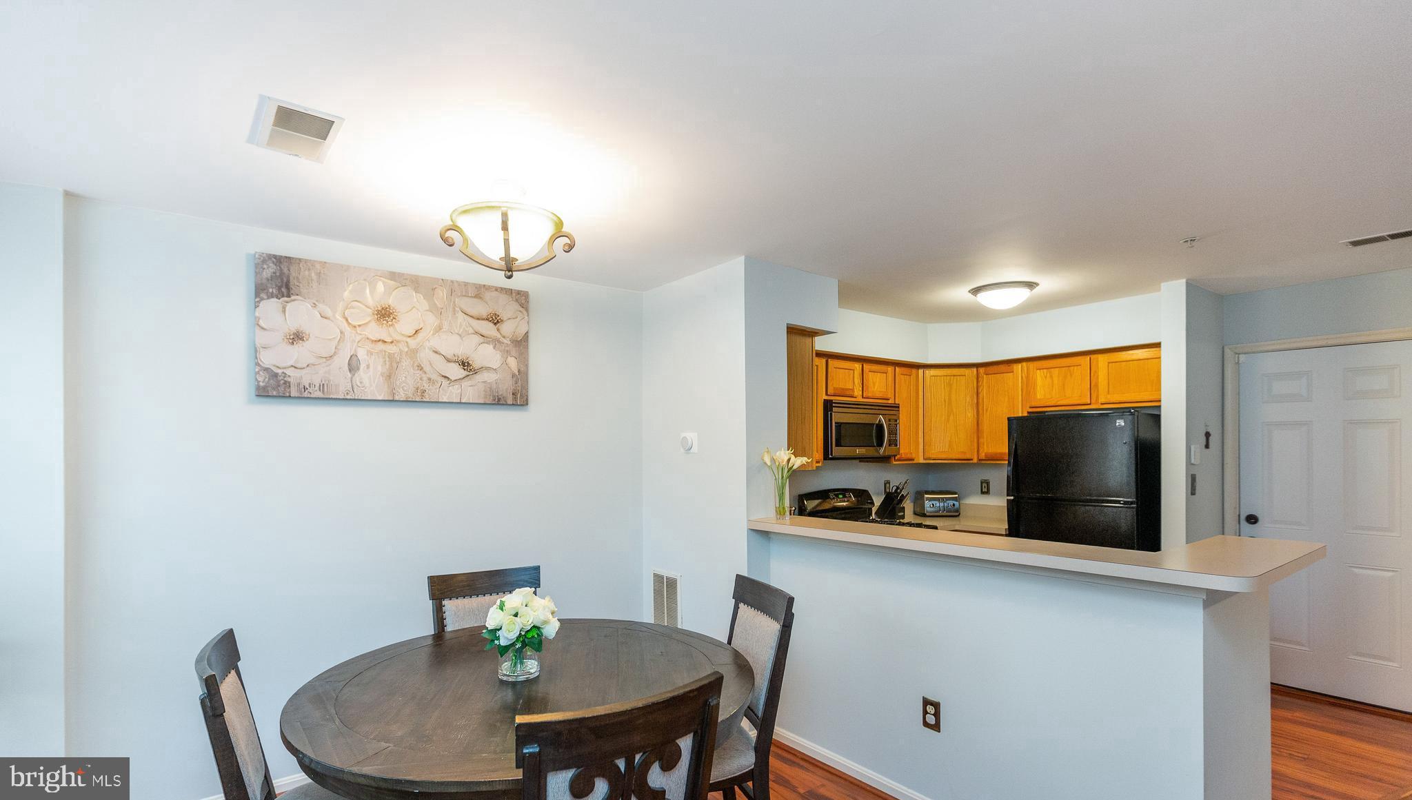 WOODVIEW VILLAGE - Residential