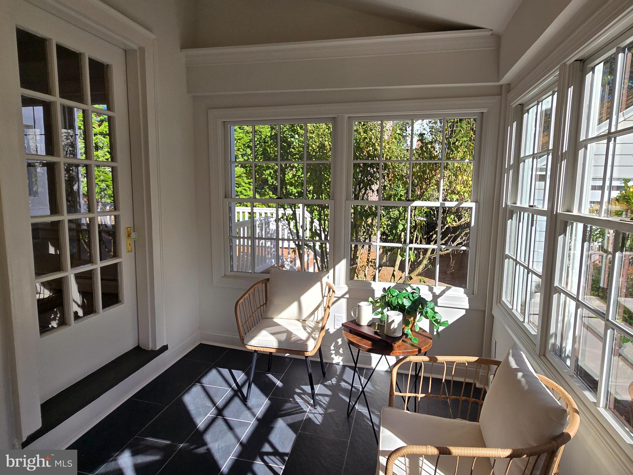 GLENSIDE - Residential