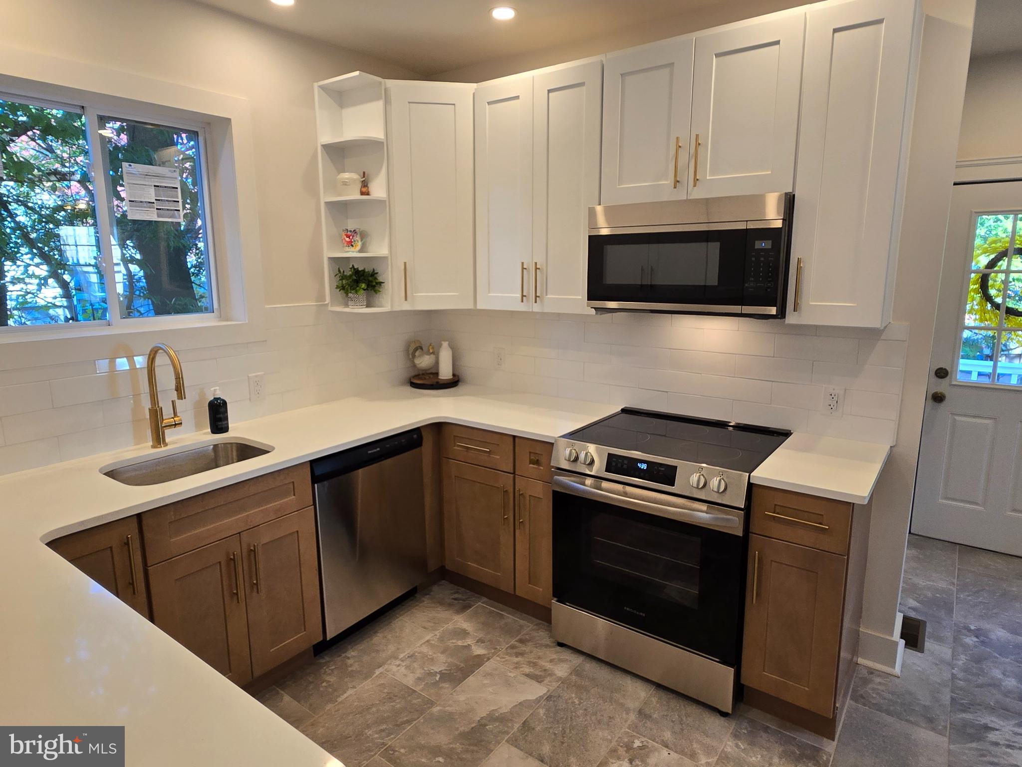 GLENSIDE - Residential