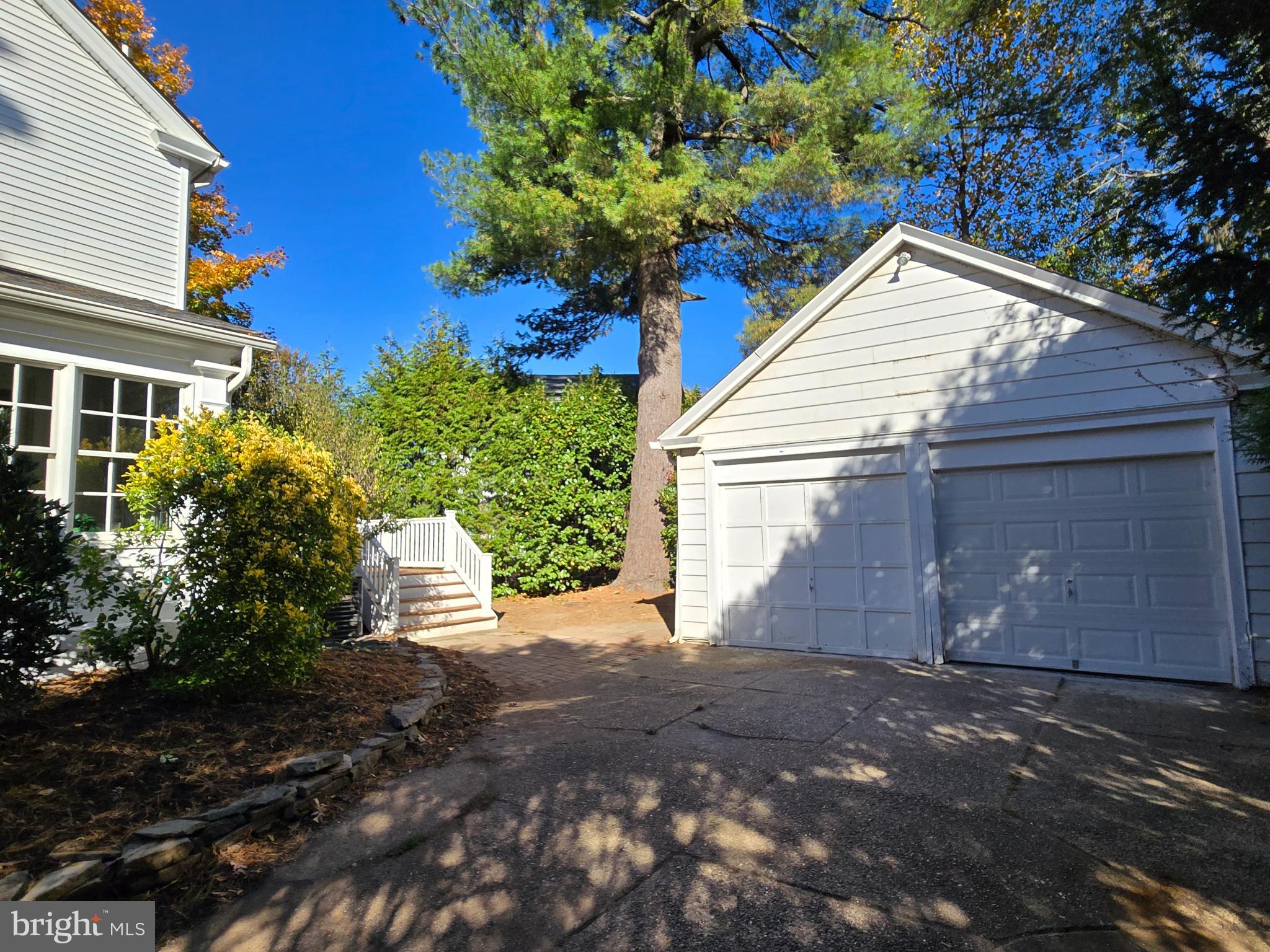 GLENSIDE - Residential